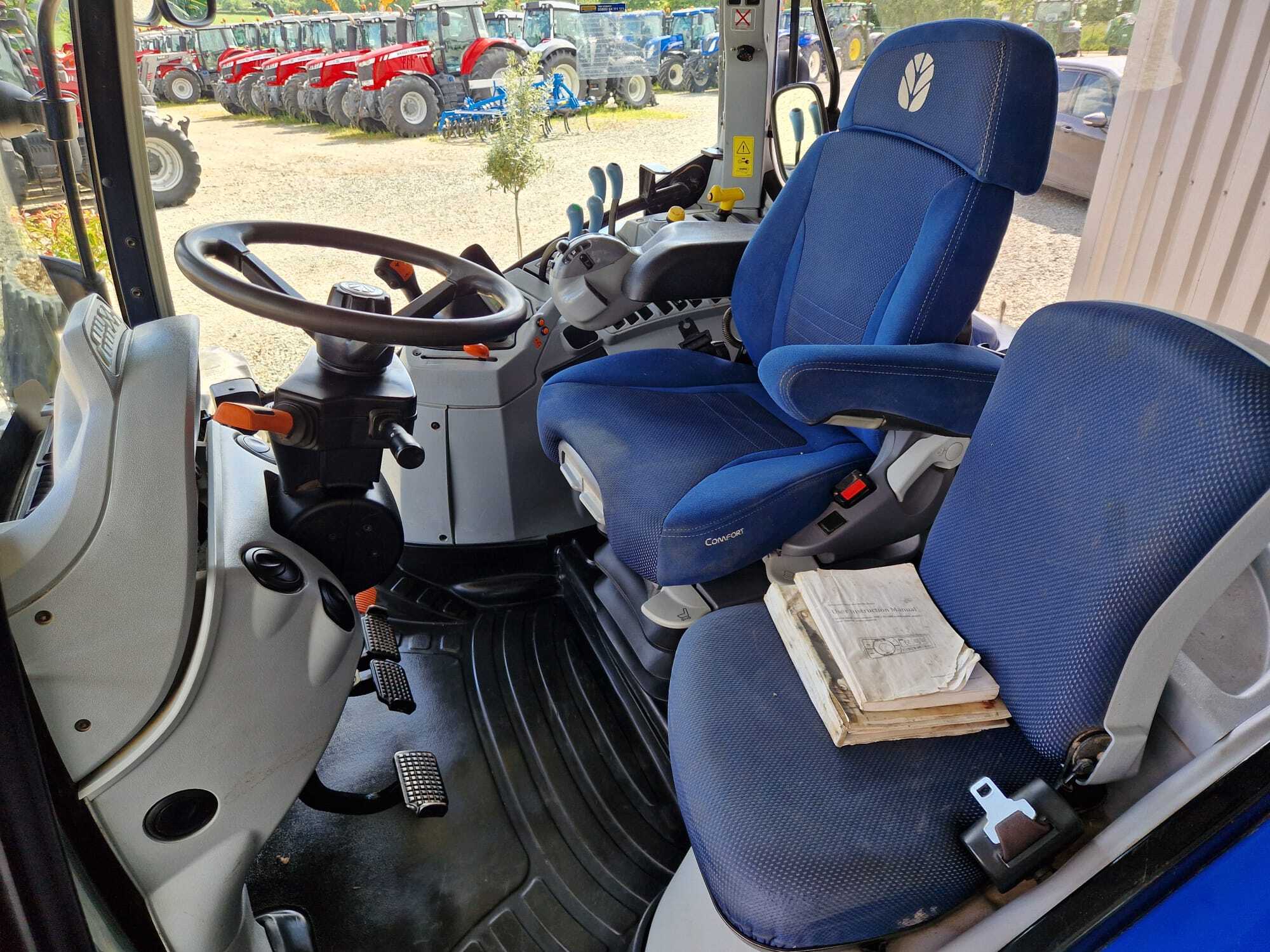 NEW HOLLAND T6.155