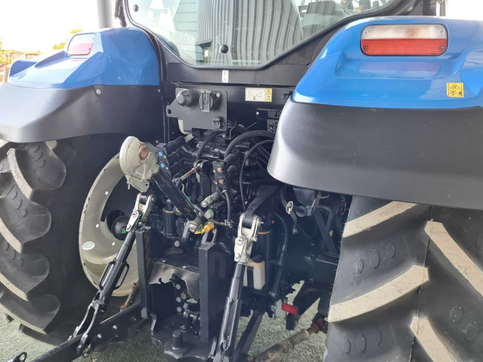 NEW HOLLAND T6.155 DC