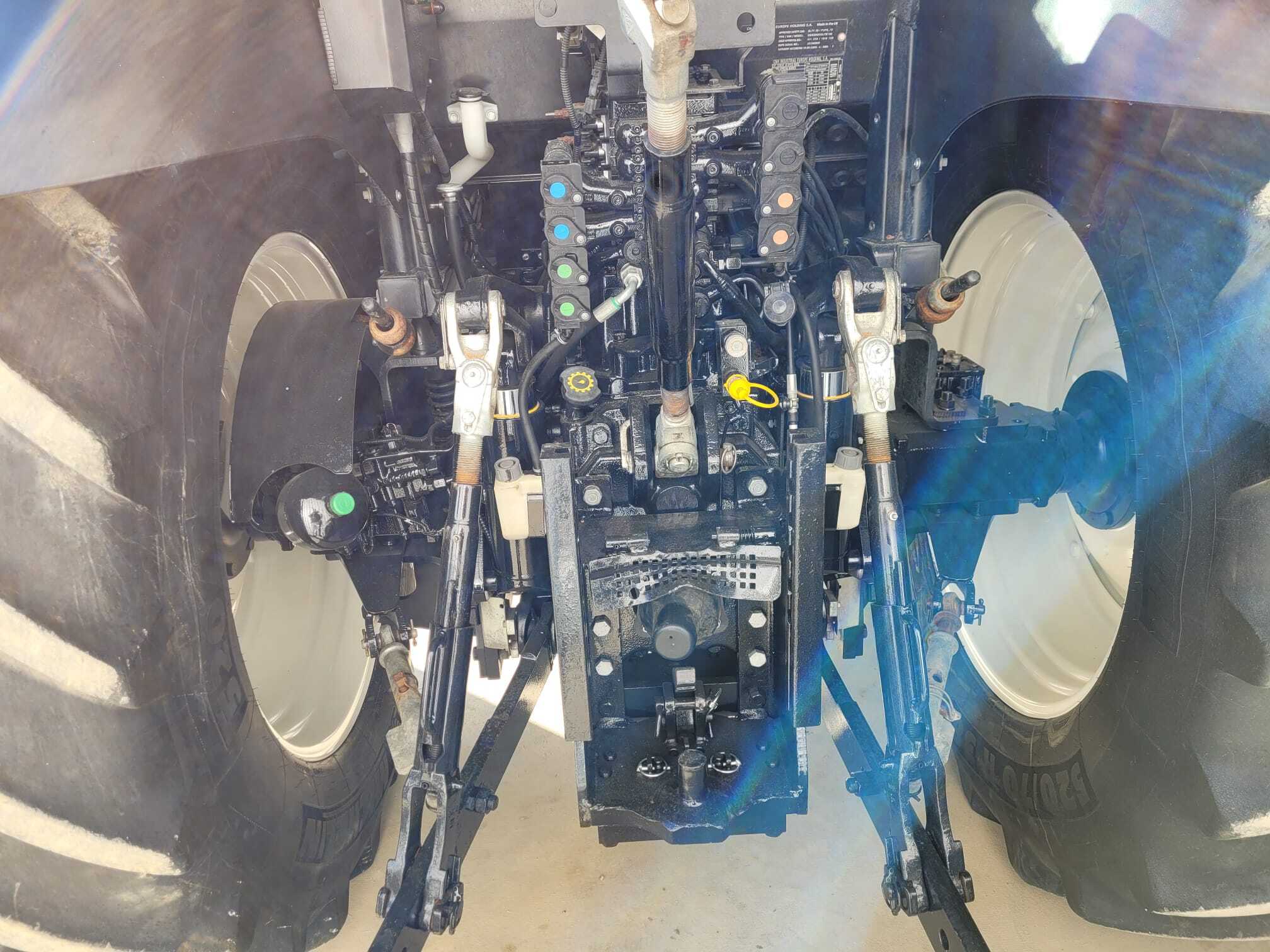 NEW HOLLAND T6.155 DC