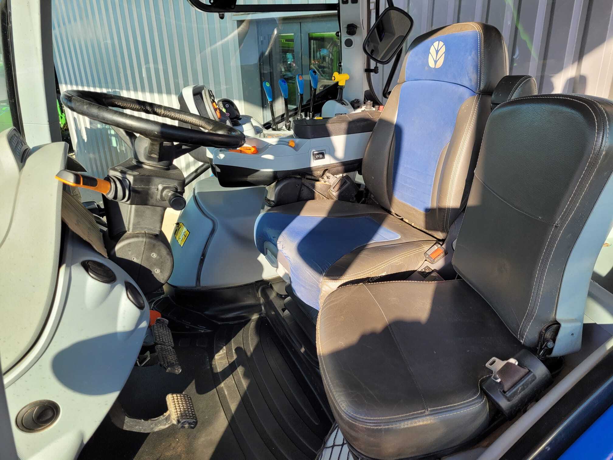 NEW HOLLAND T6.155 DC
