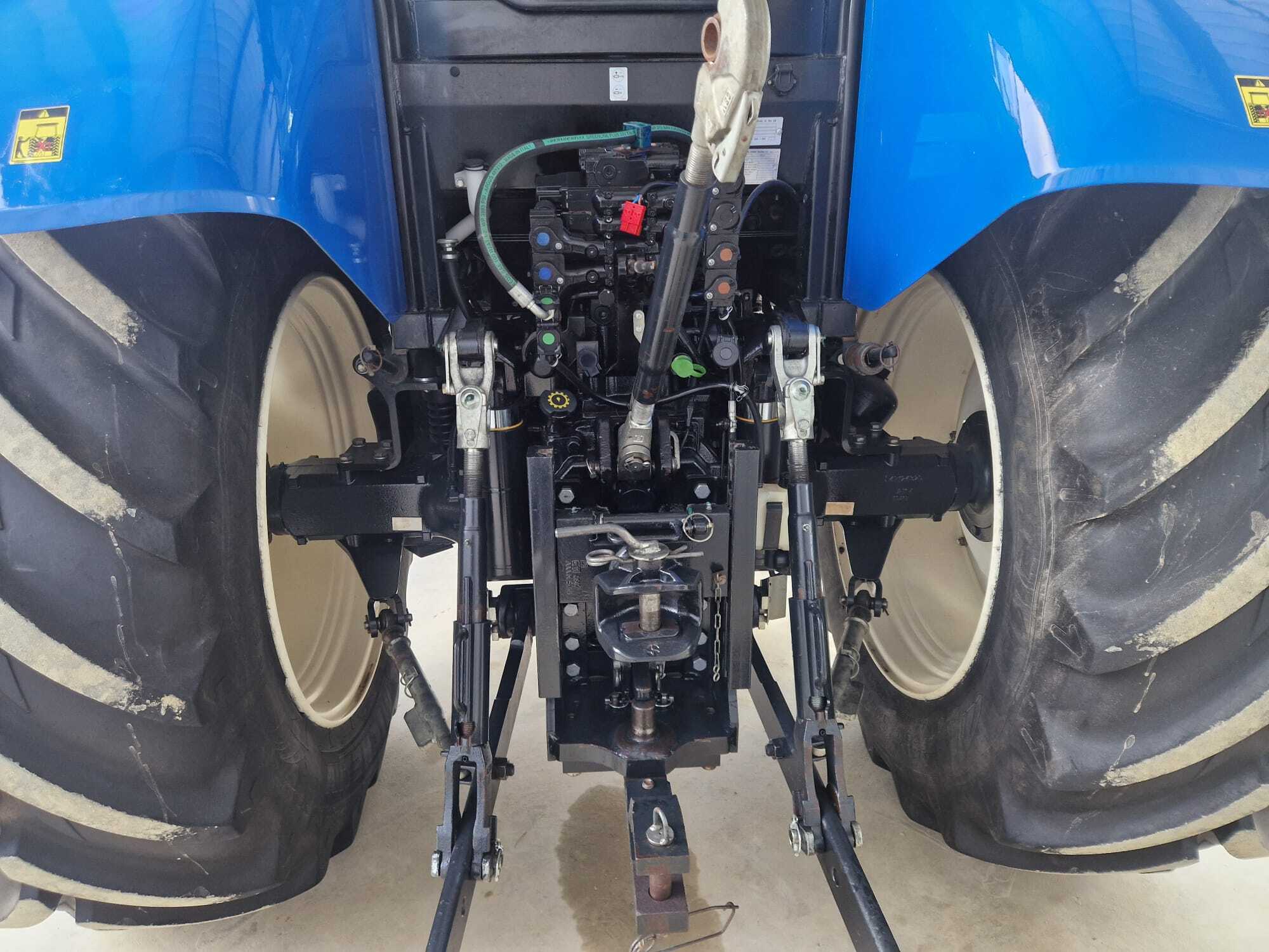 NEW HOLLAND T6.155 EC