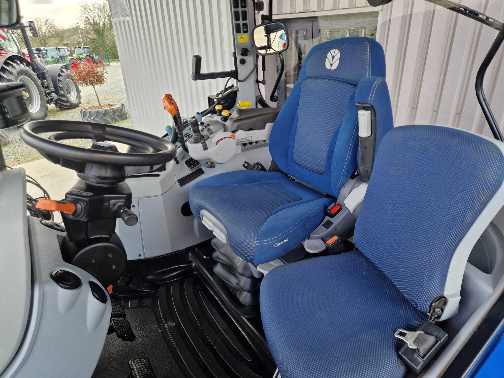 NEW HOLLAND T6.155 EC
