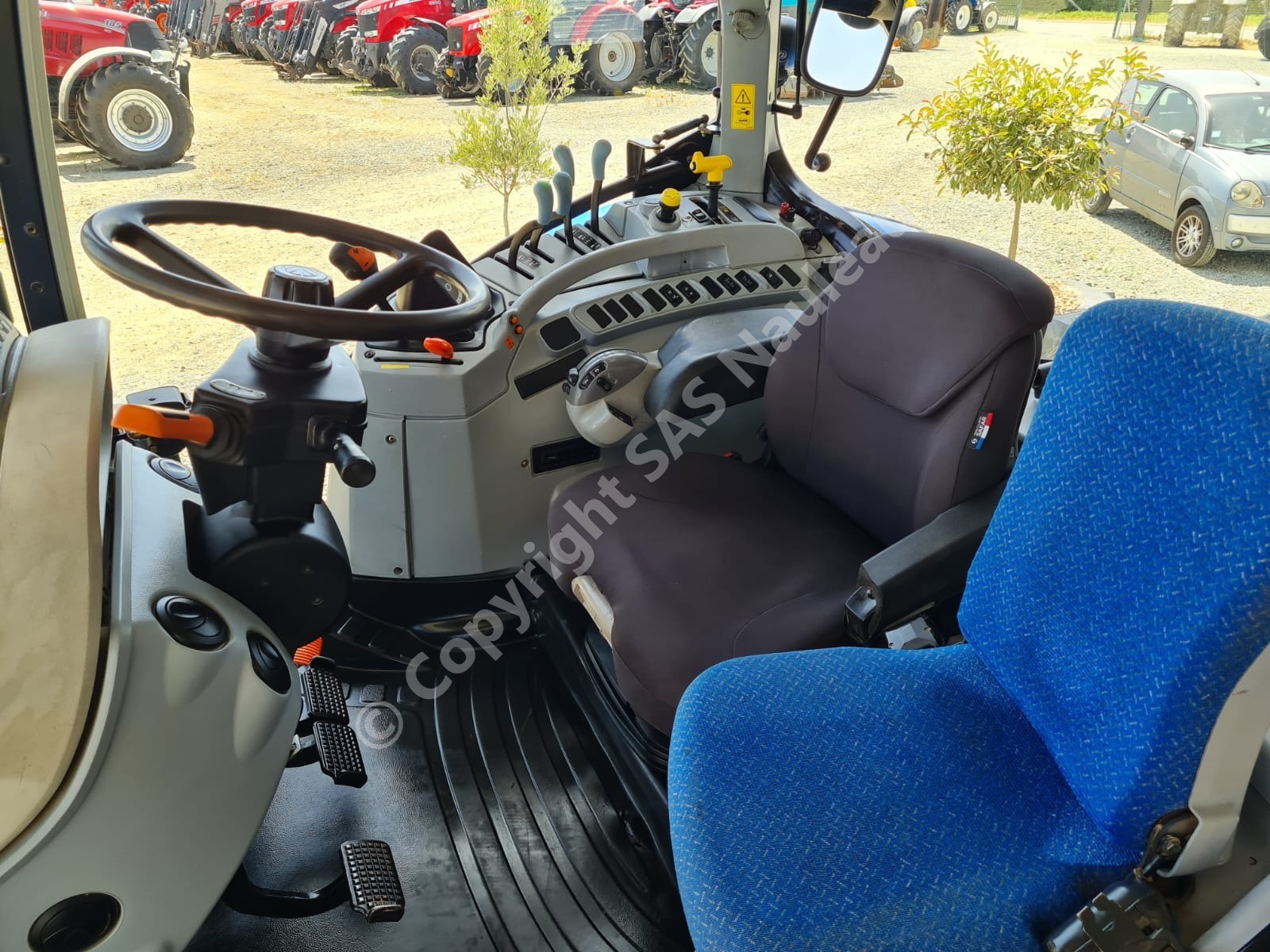 NEW HOLLAND T6.155 EC