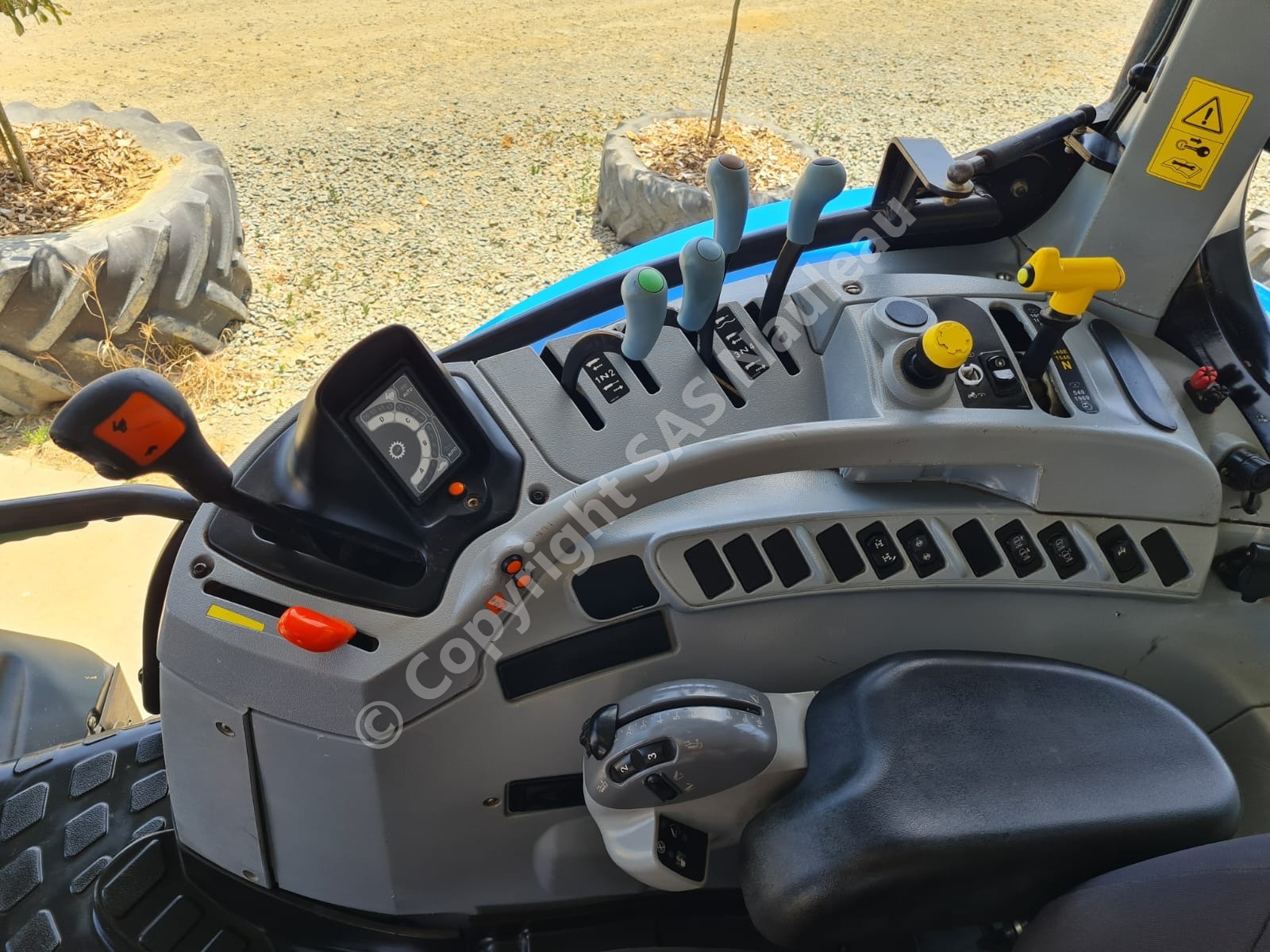 NEW HOLLAND T6.155 EC