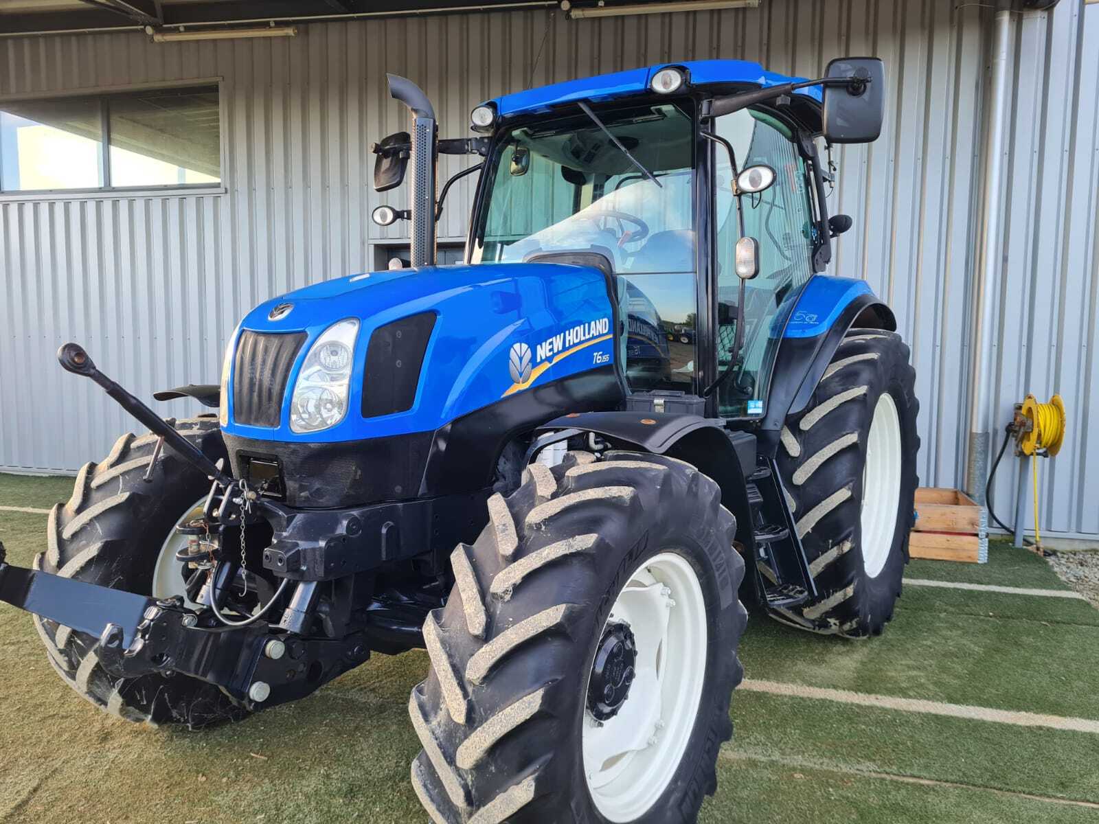 NEW HOLLAND T6.155 EC