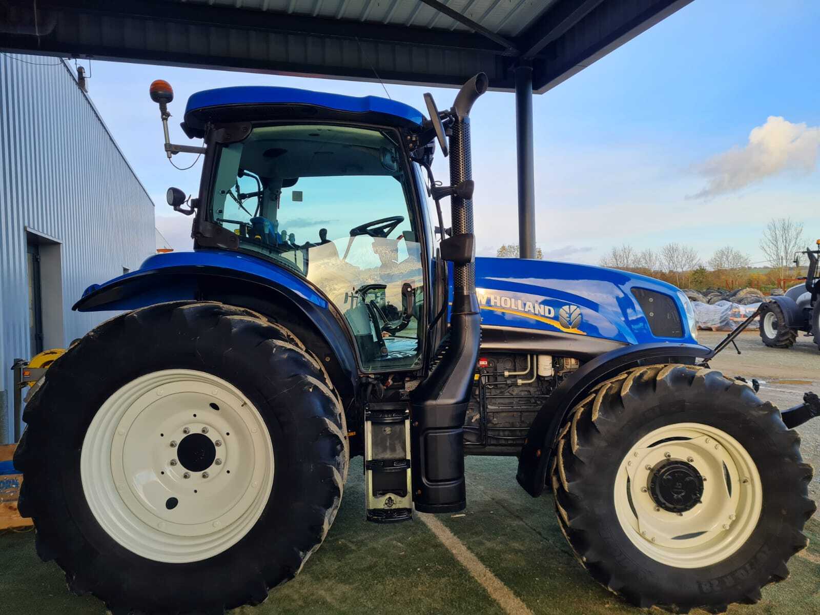 NEW HOLLAND T6.155 EC