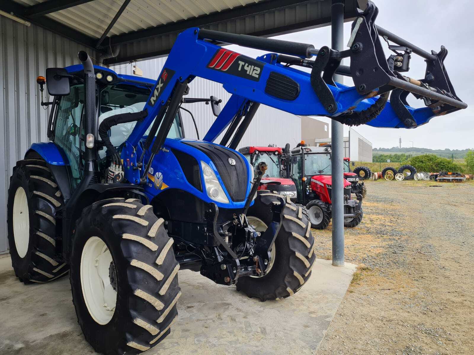 NEW HOLLAND T6.165 AC