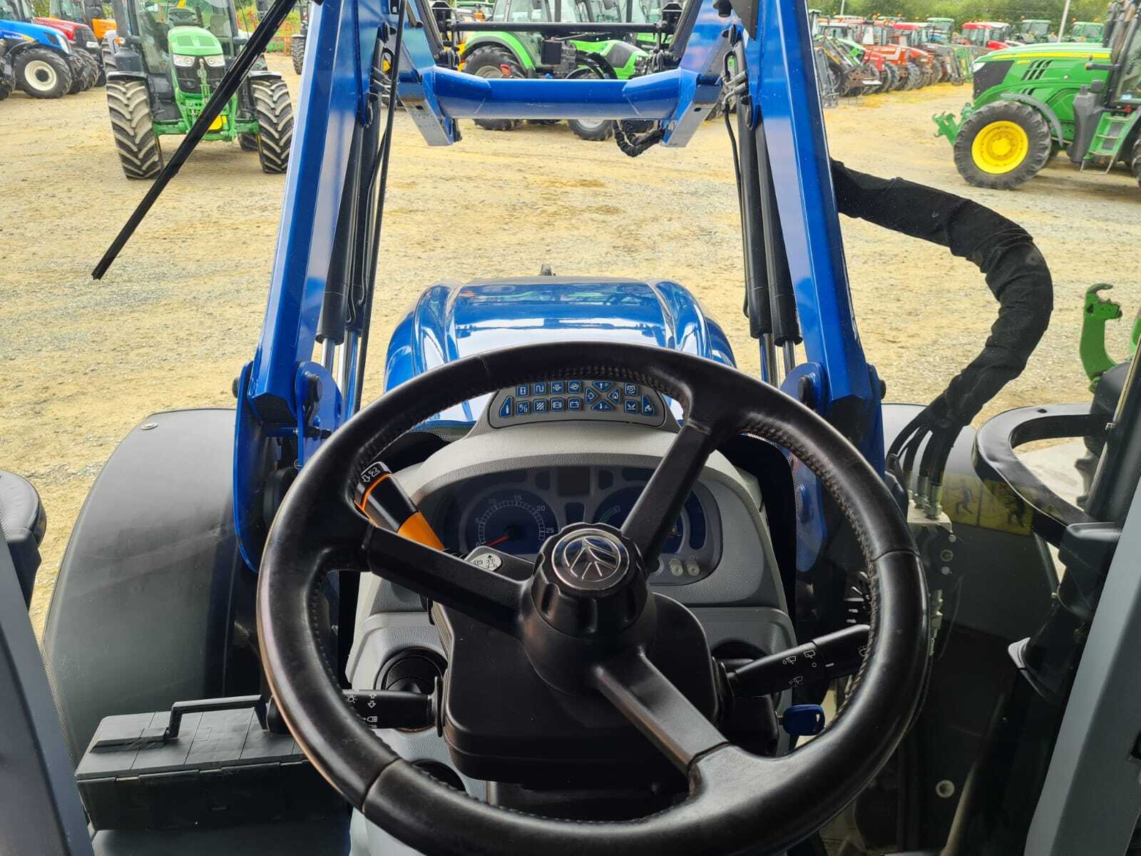 NEW HOLLAND T6.165 AC