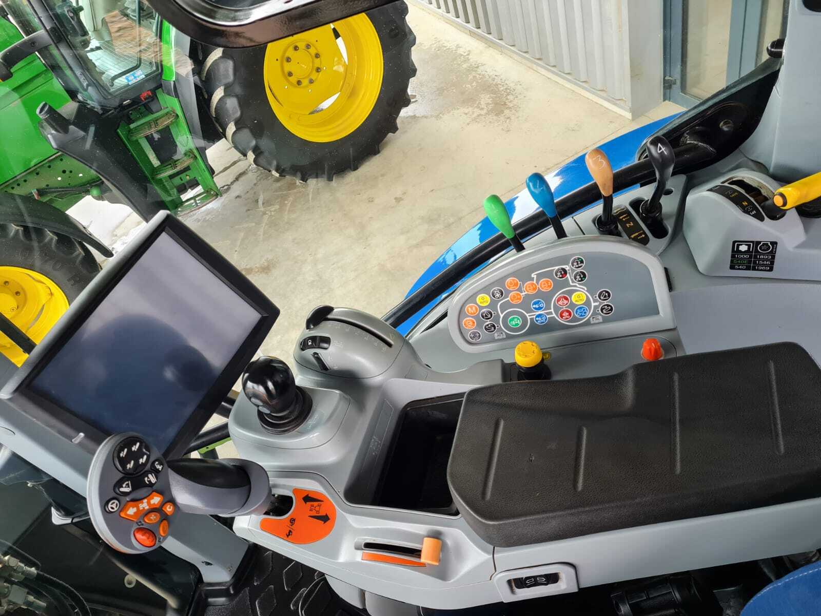 NEW HOLLAND T6.165 AC