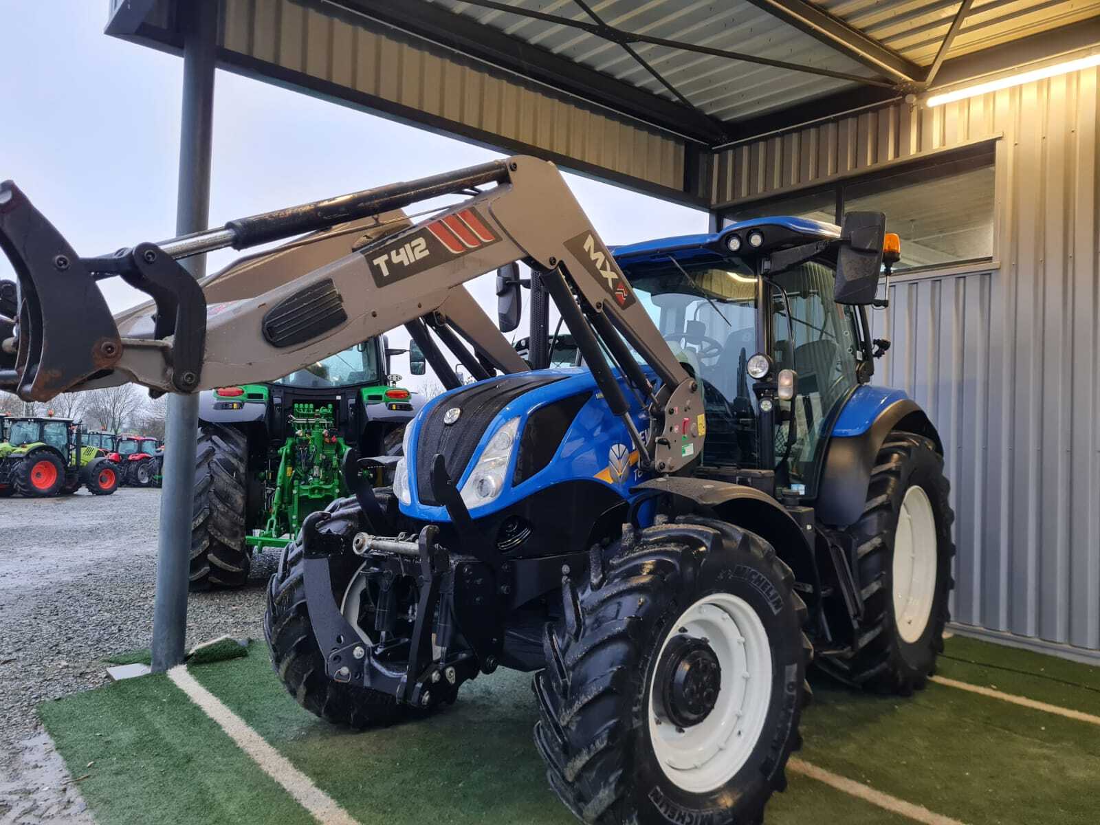 NEW HOLLAND T6.175 AC