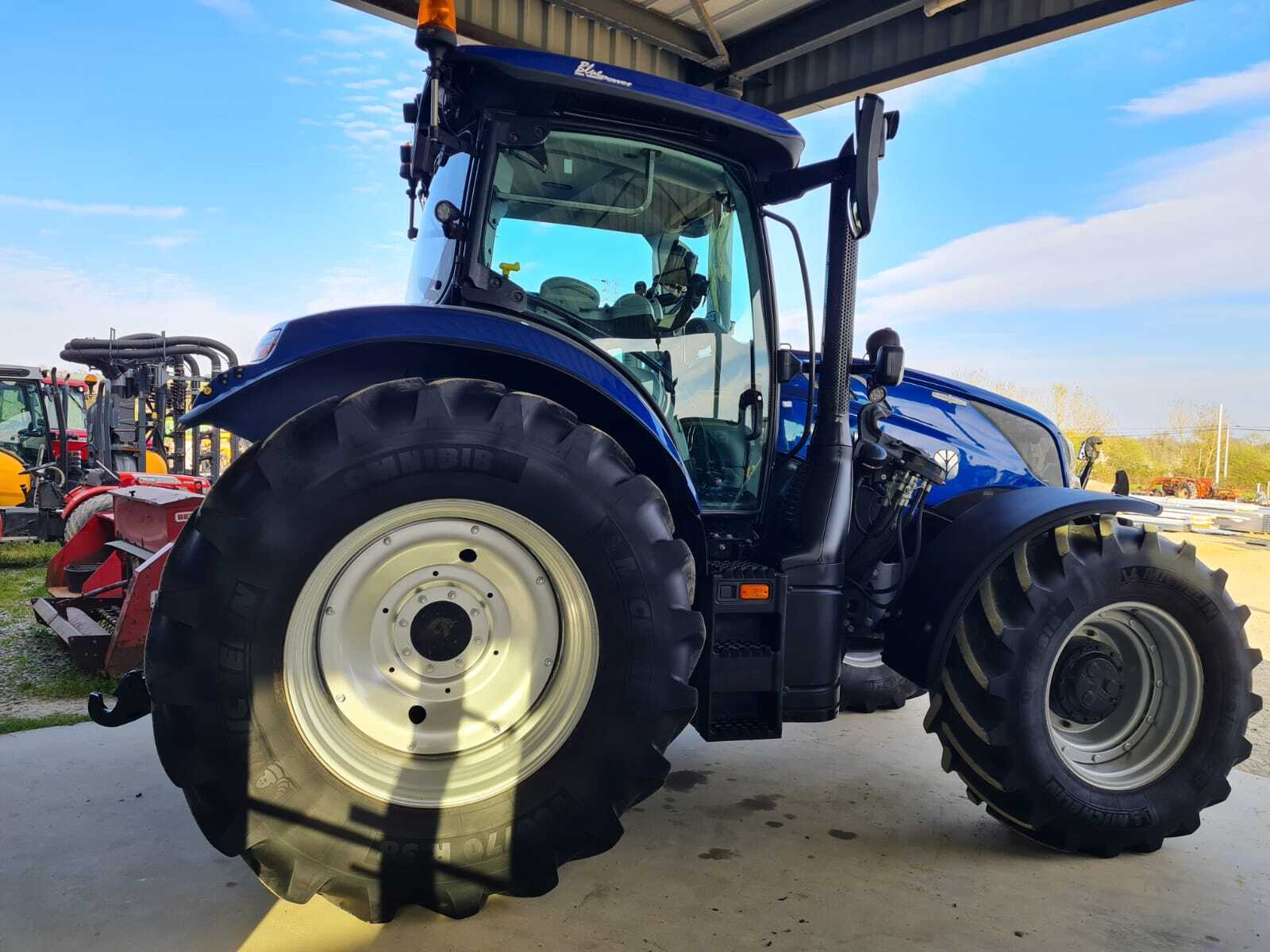 NEW HOLLAND T6.180 AC