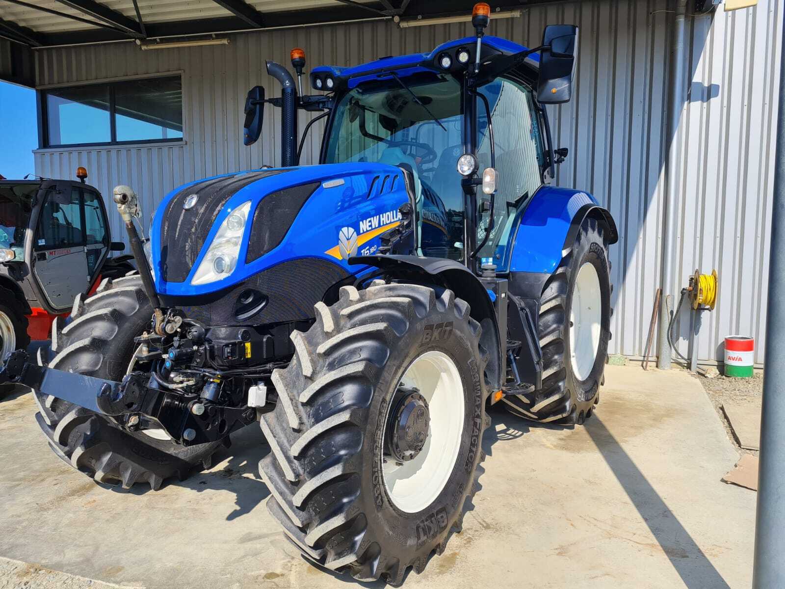 NEW HOLLAND T6.180 DC