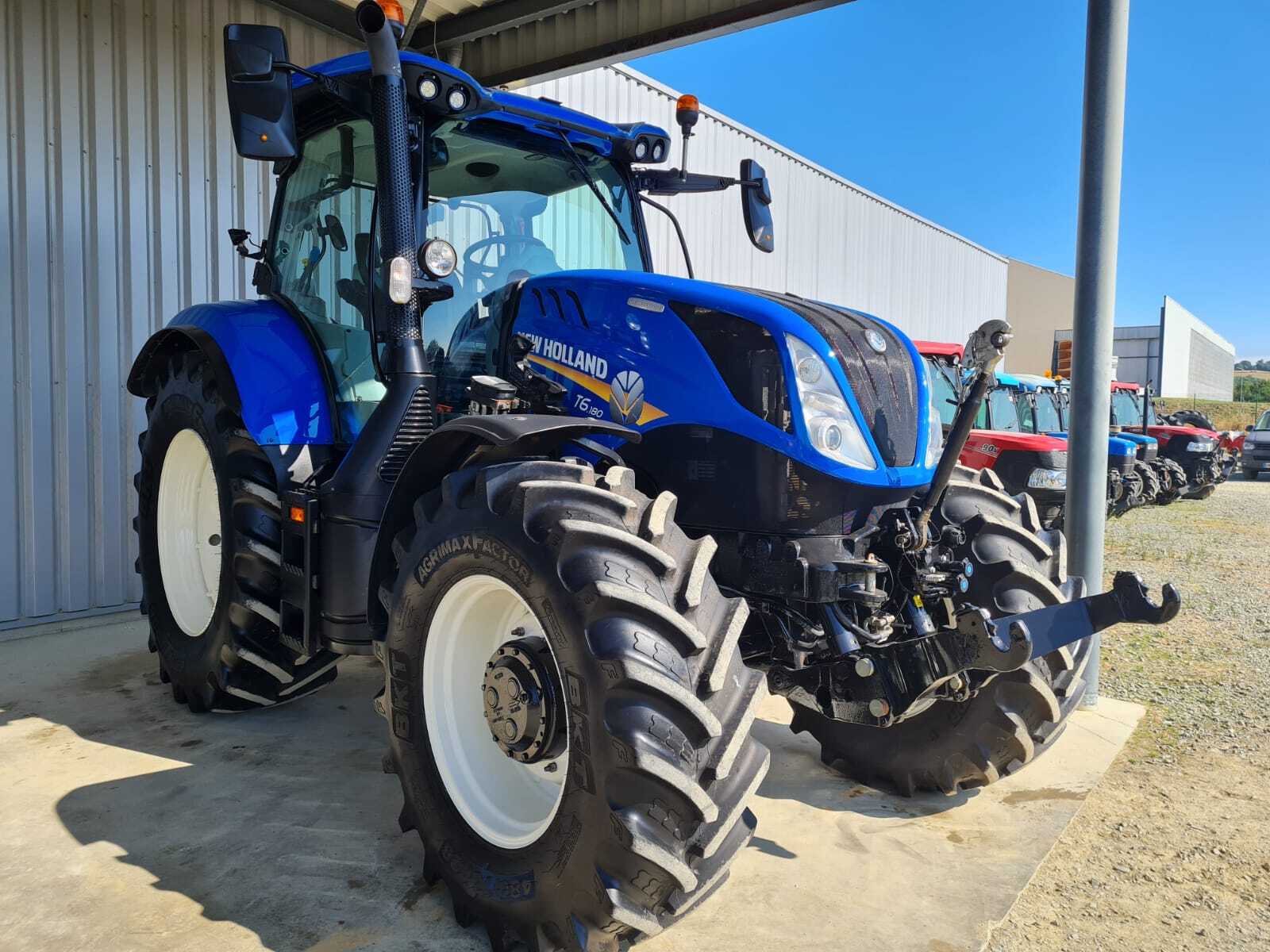 NEW HOLLAND T6.180 DC