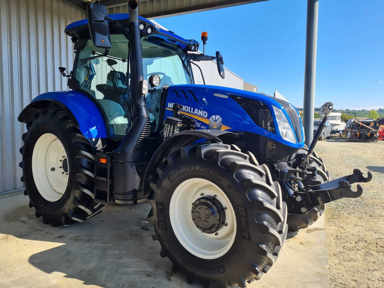 NEW HOLLAND T6.180 DC