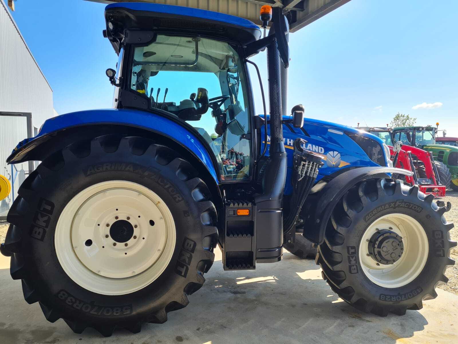 NEW HOLLAND T6.180 DC