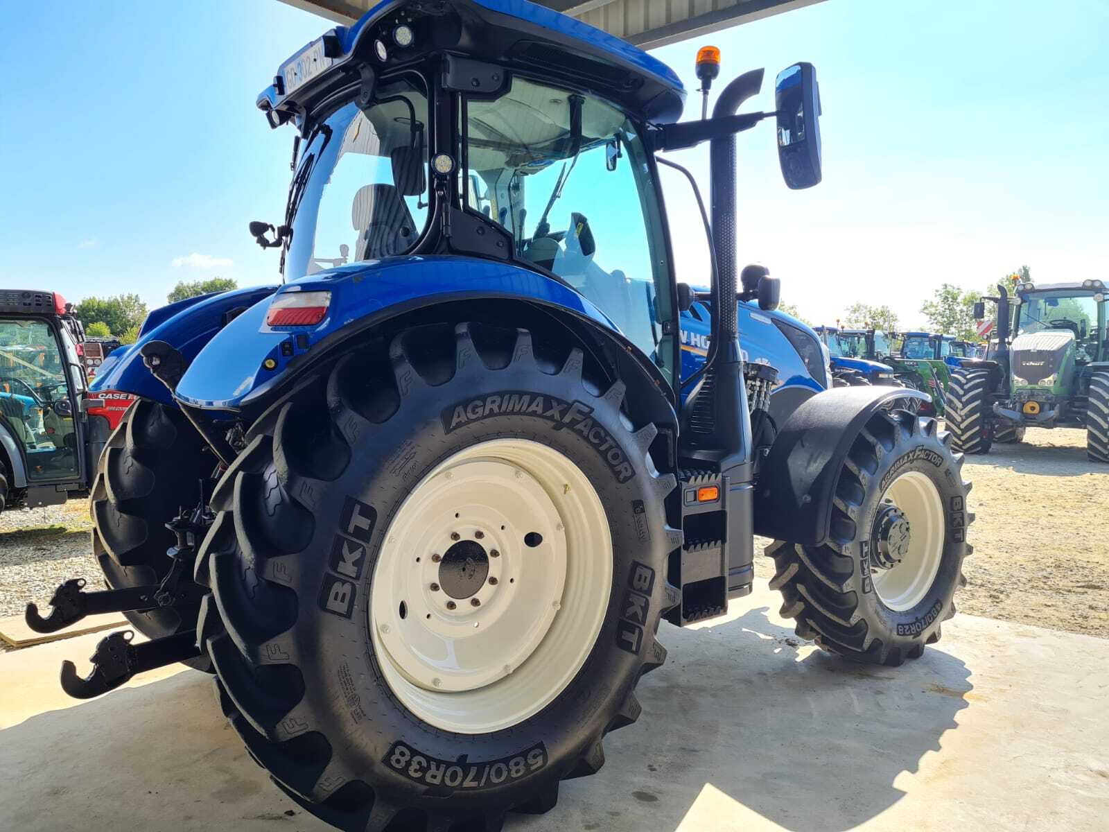 NEW HOLLAND T6.180 DC