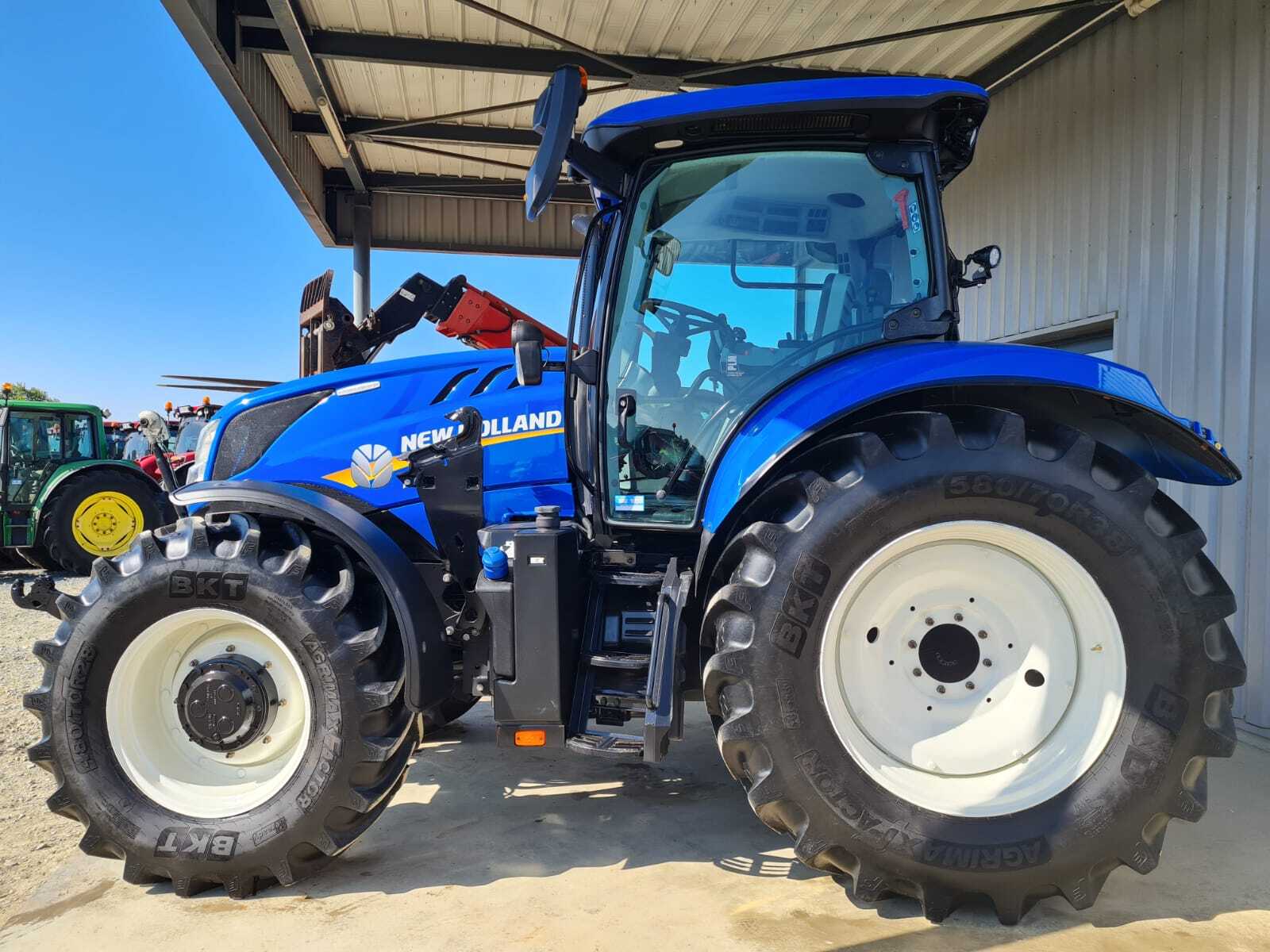 NEW HOLLAND T6.180 DC