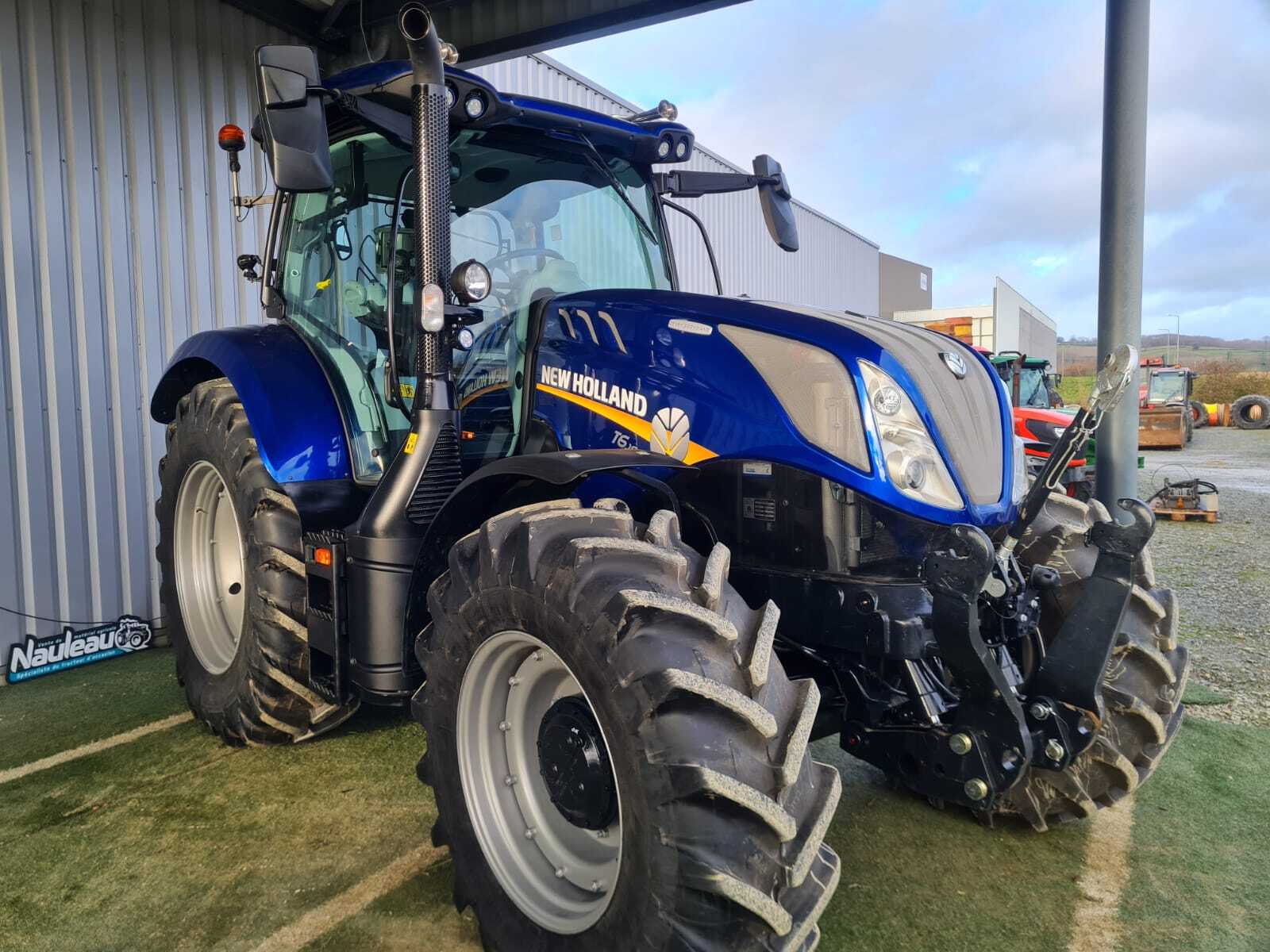 NEW HOLLAND T6.180 DC