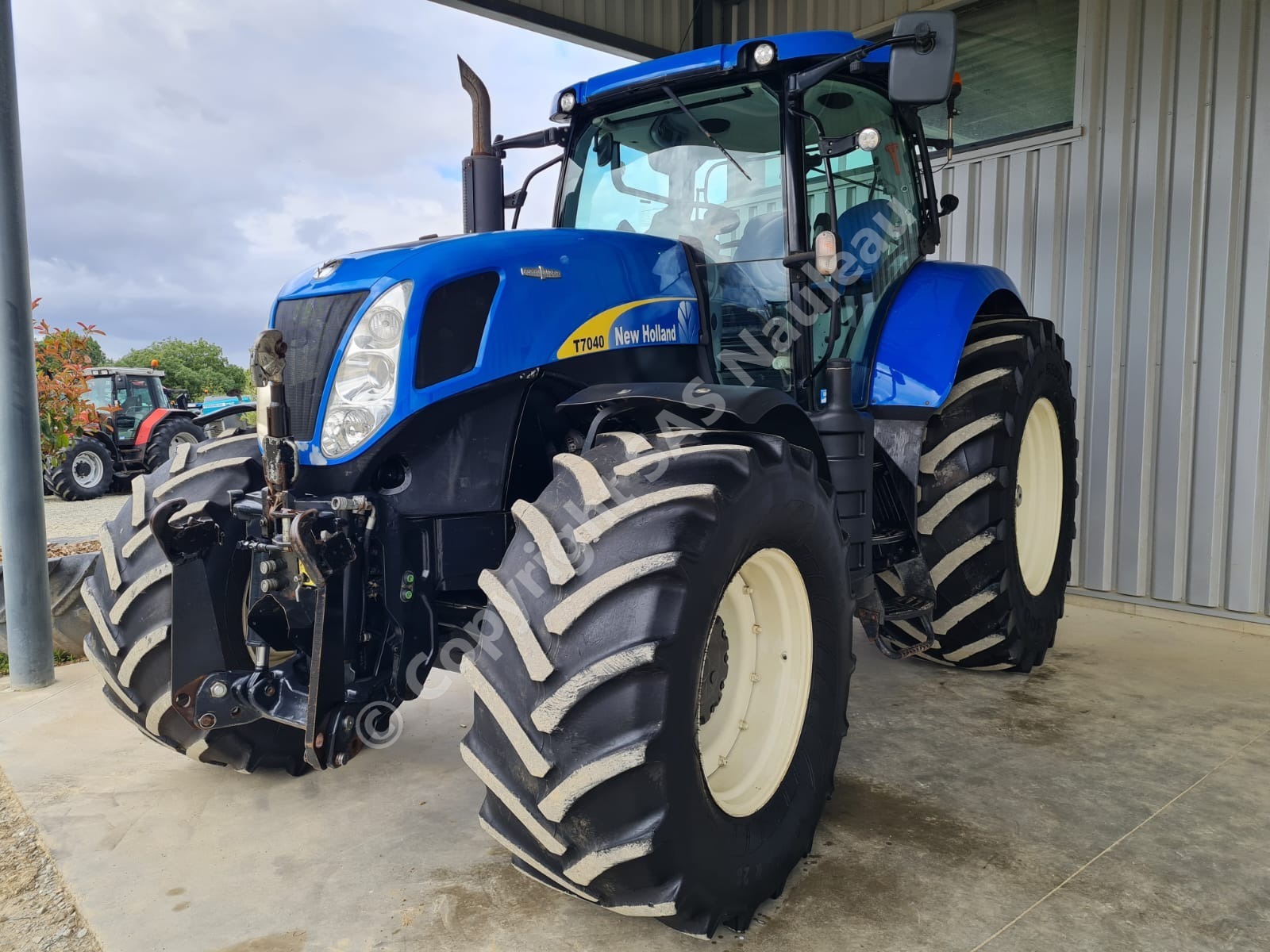 NEW HOLLAND T7040 AC
