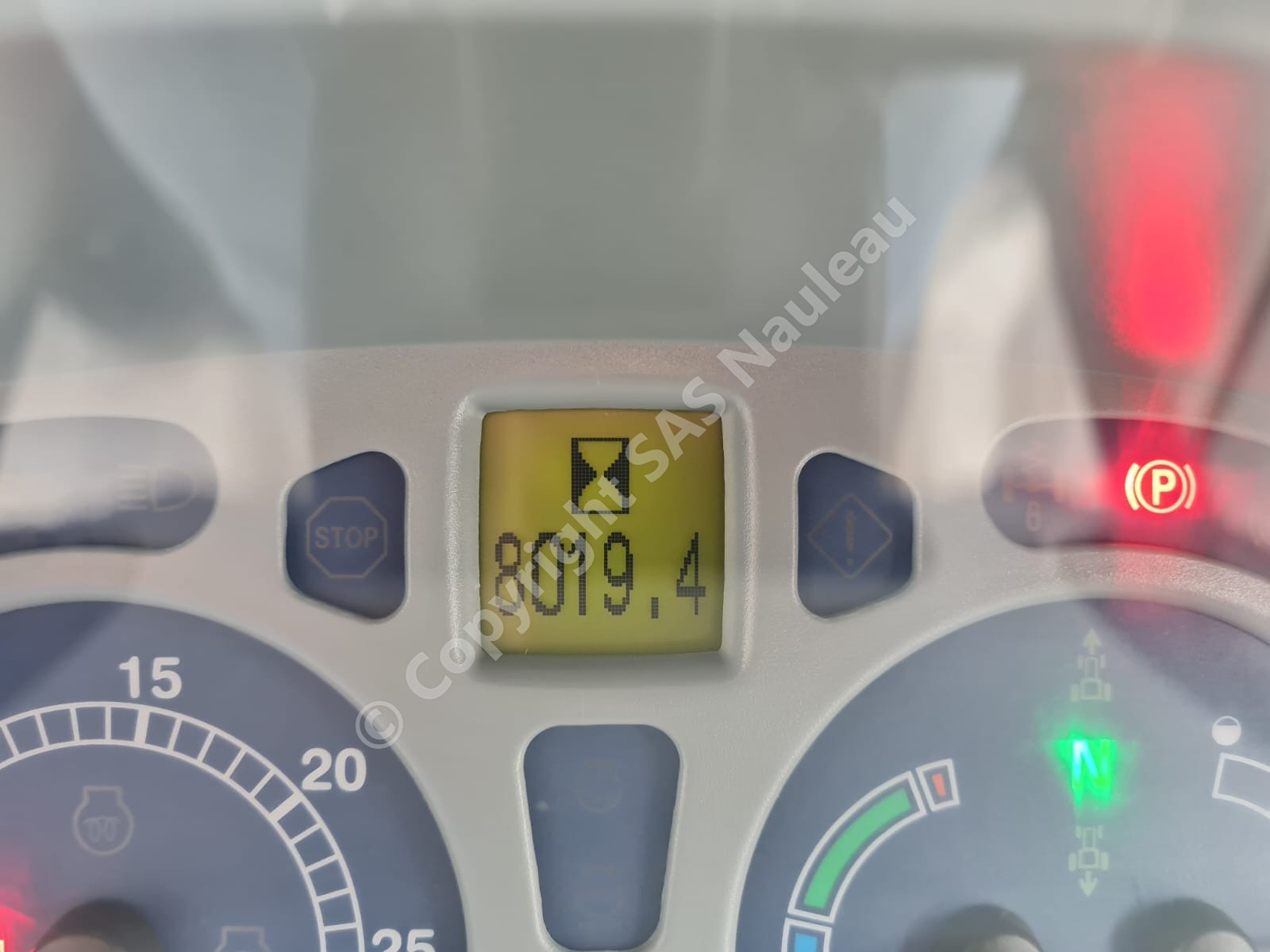 NEW HOLLAND T7040 AC