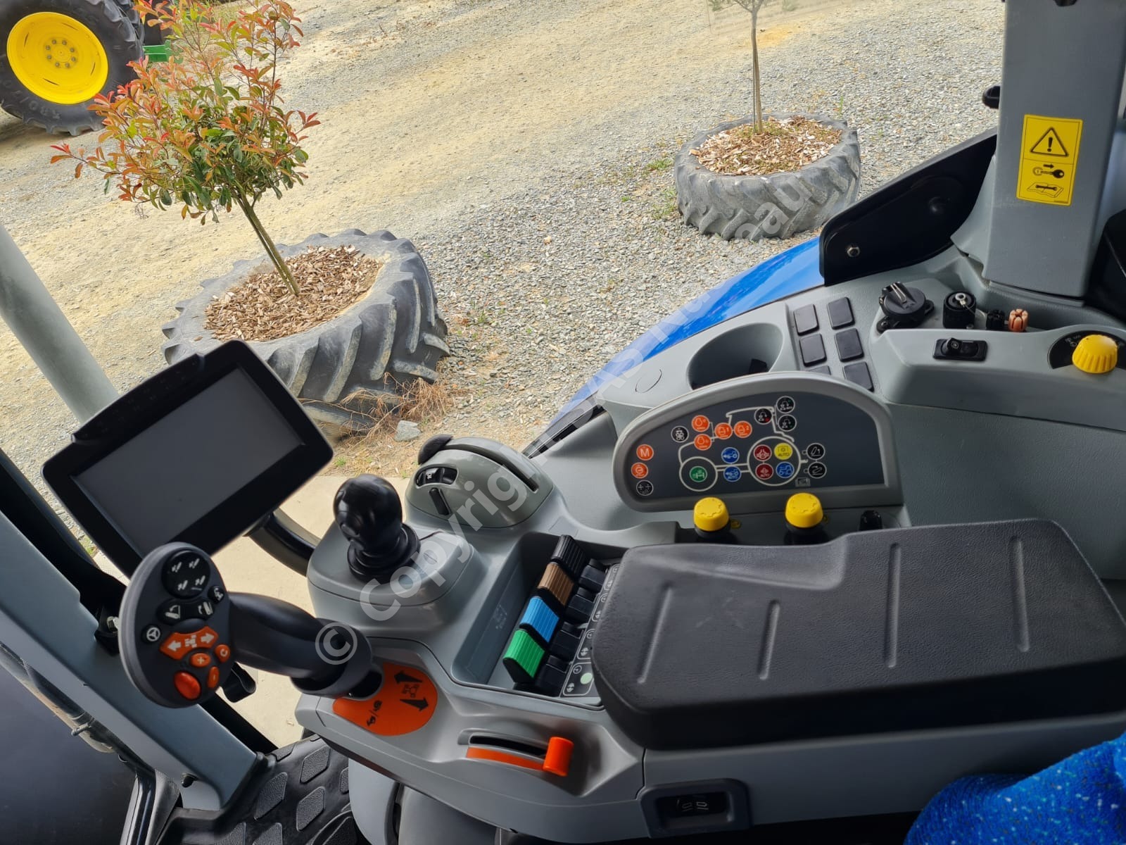 NEW HOLLAND T7040 AC