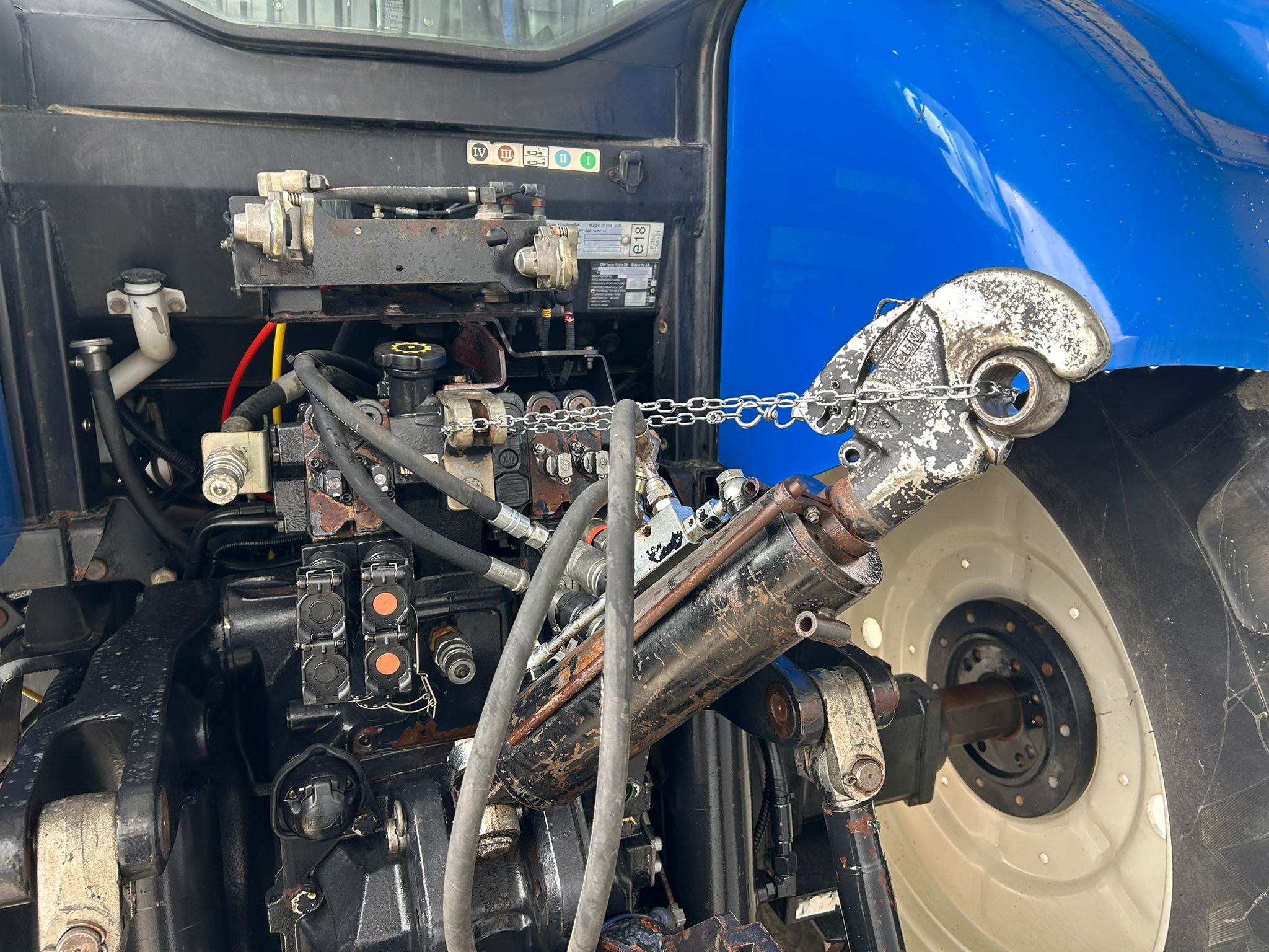 NEW HOLLAND T7050 PC