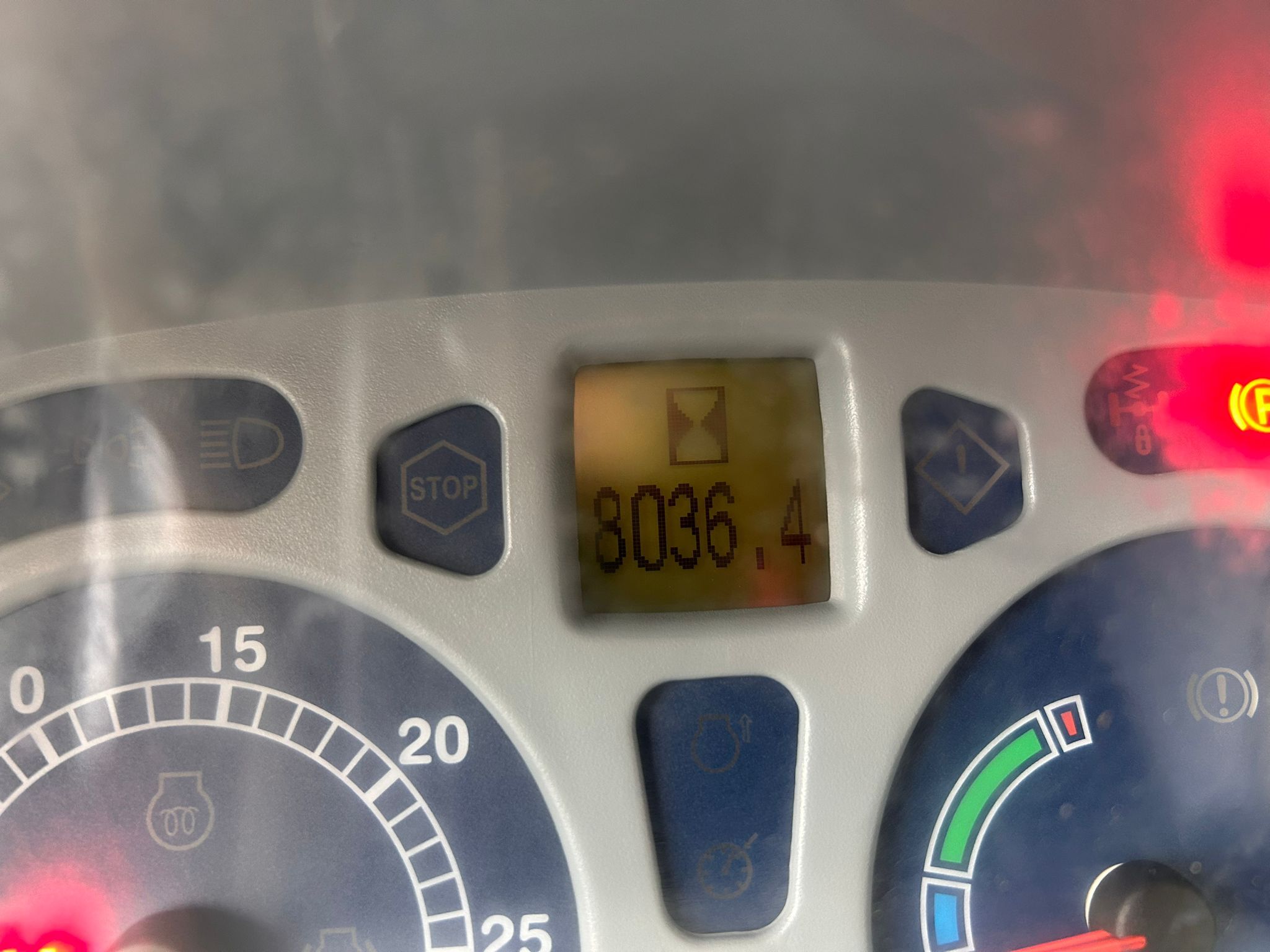 NEW HOLLAND T7050 PC