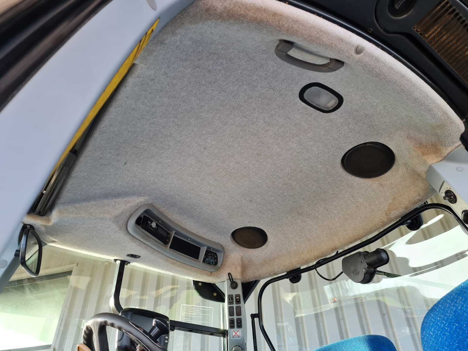 NEW HOLLAND T7050 PC