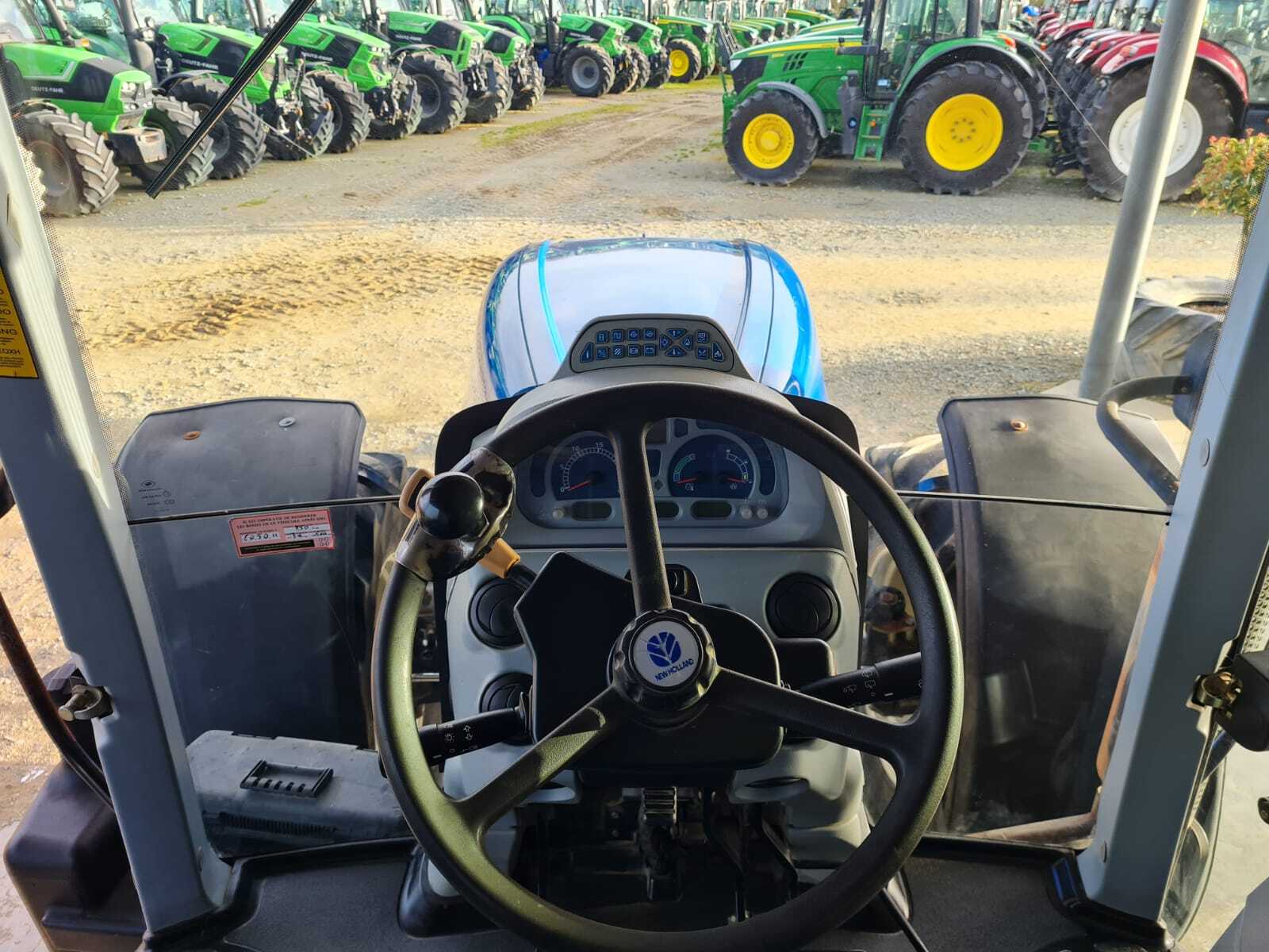 NEW HOLLAND T7050 PC