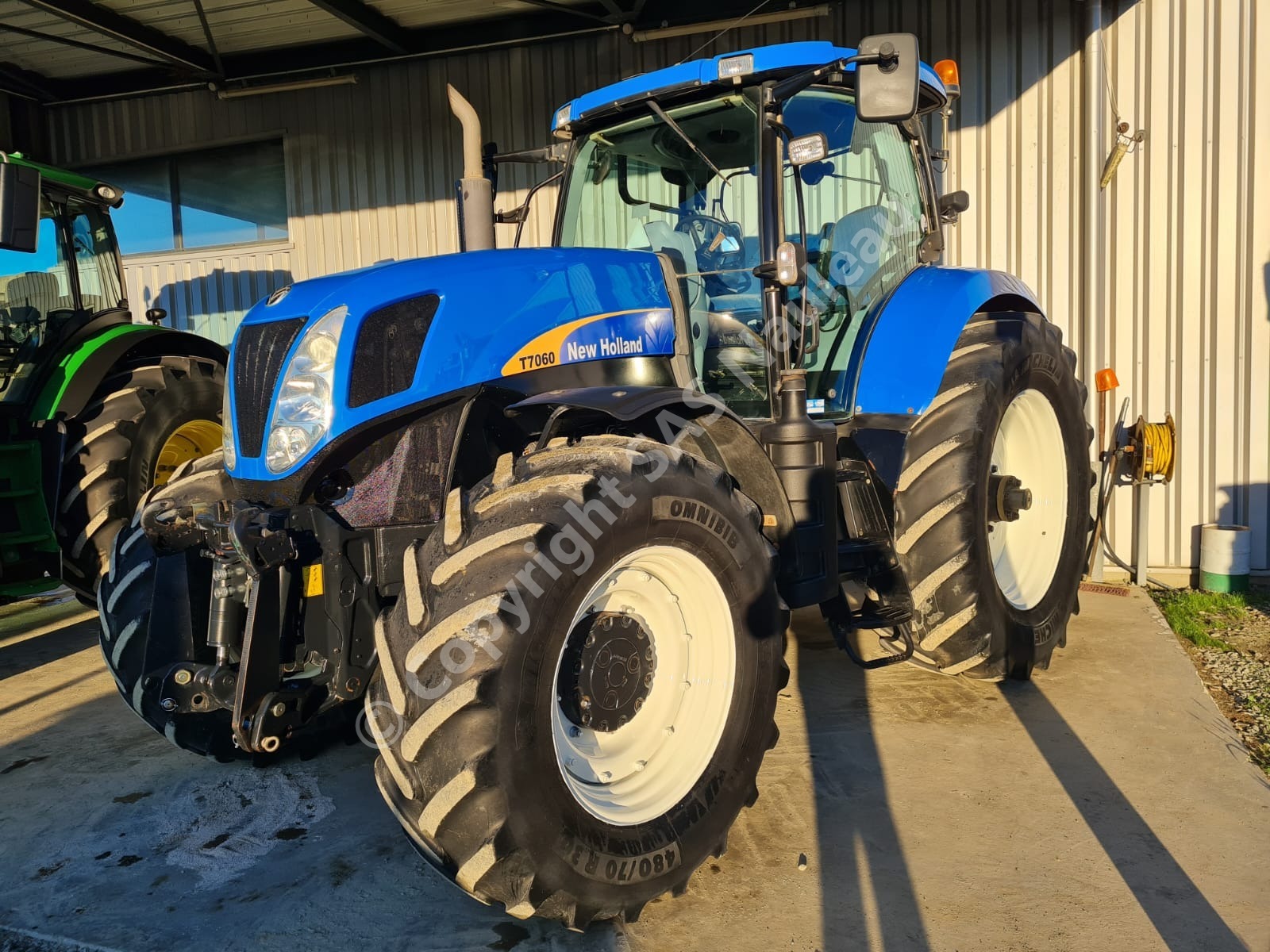 NEW HOLLAND T7060