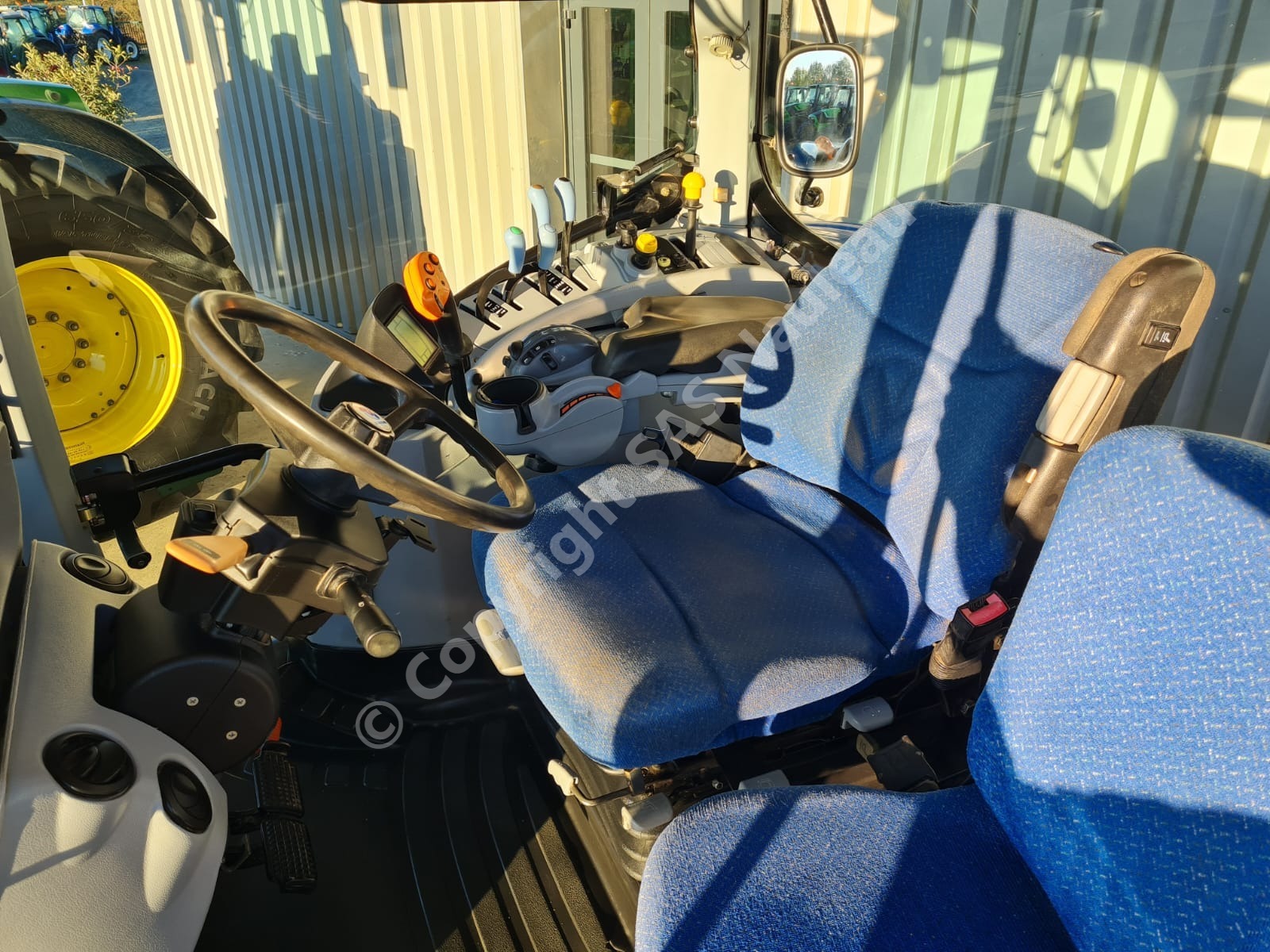 NEW HOLLAND T7060