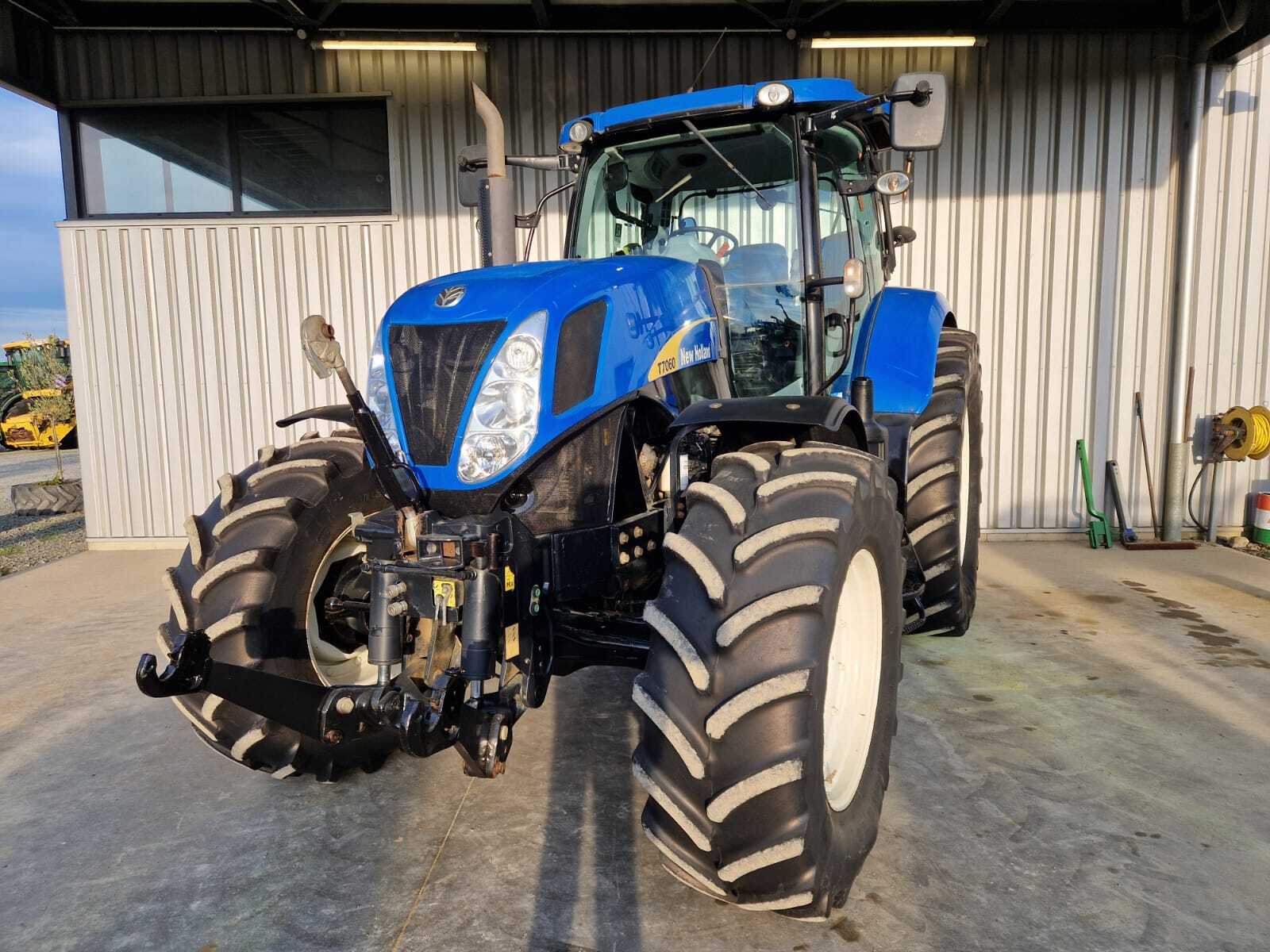 NEW HOLLAND T7060 PC