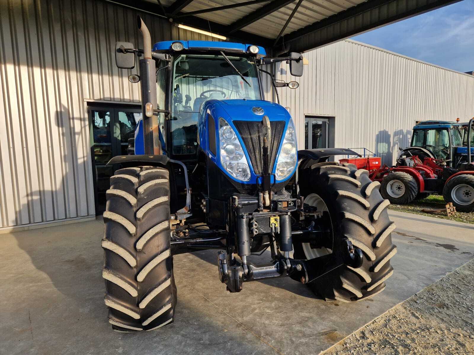 NEW HOLLAND T7060 PC