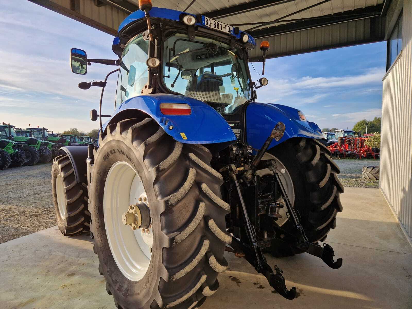 NEW HOLLAND T7060 PC