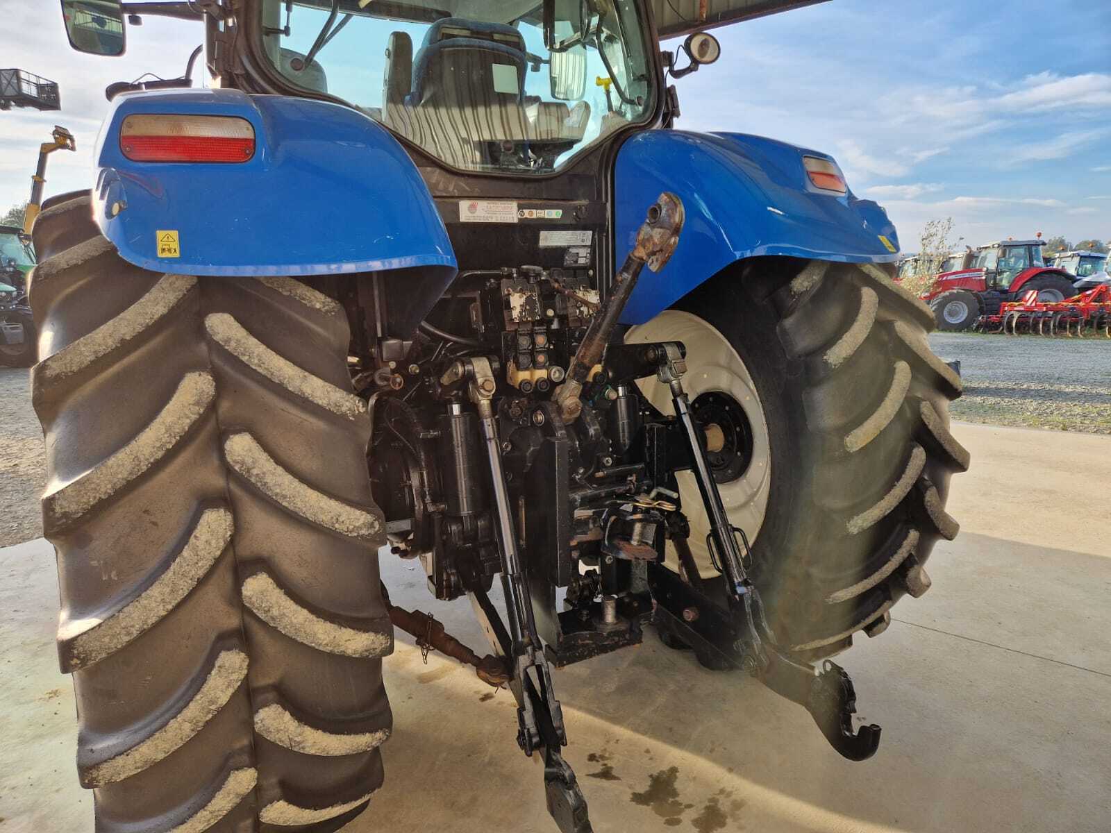 NEW HOLLAND T7060 PC