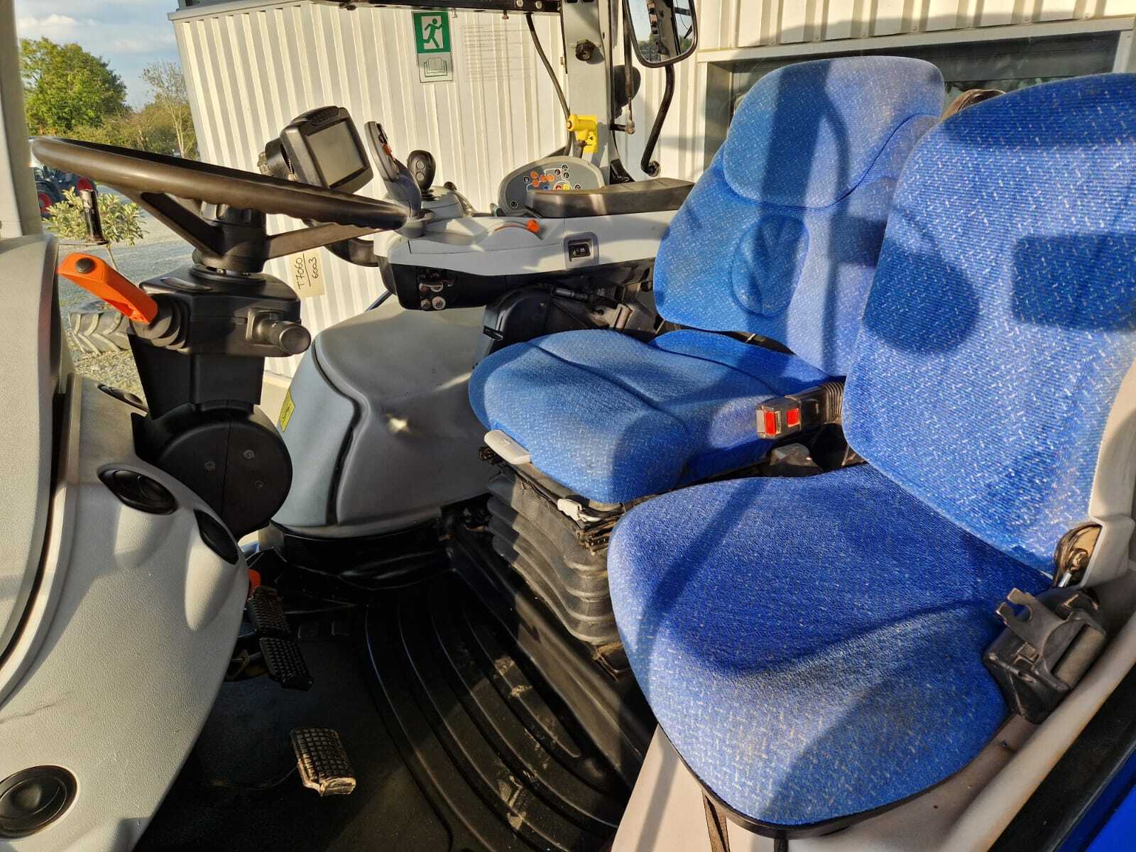 NEW HOLLAND T7060 PC