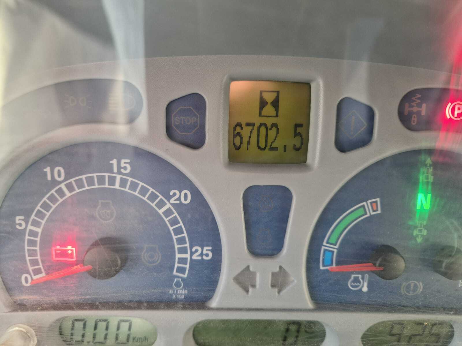 NEW HOLLAND T7060 PC