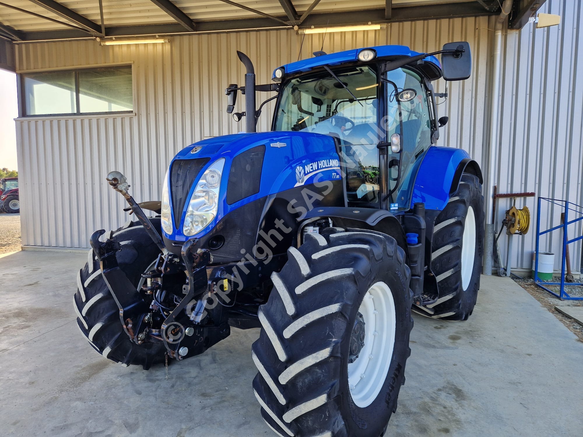 NEW HOLLAND T7.185 AC