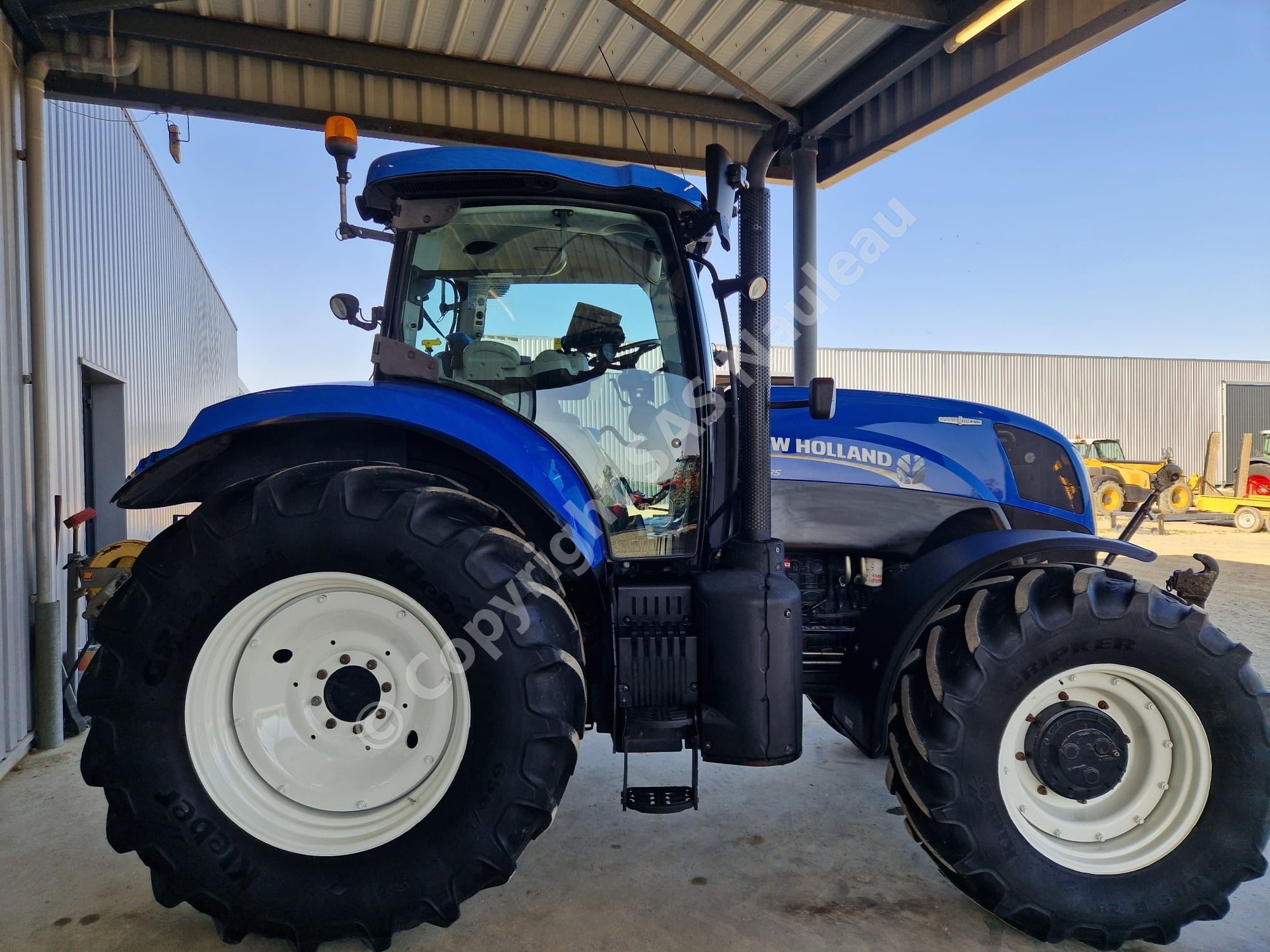 NEW HOLLAND T7.185 AC