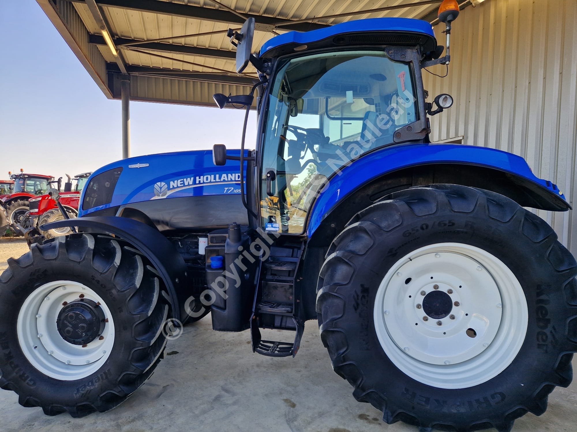 NEW HOLLAND T7.185 AC