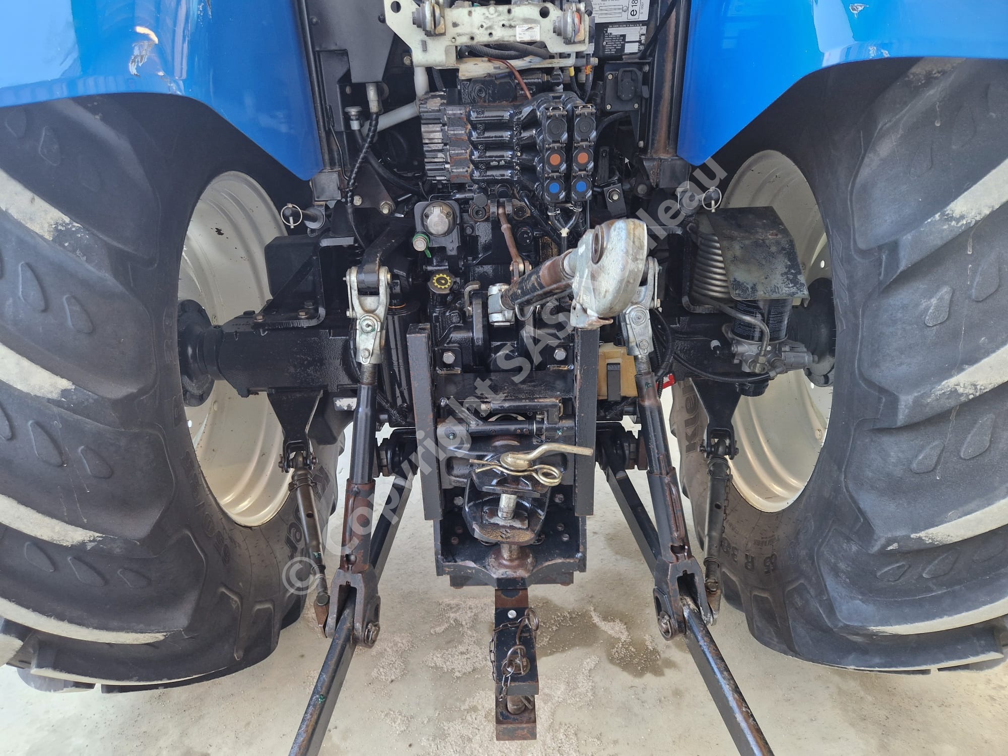NEW HOLLAND T7.185 AC