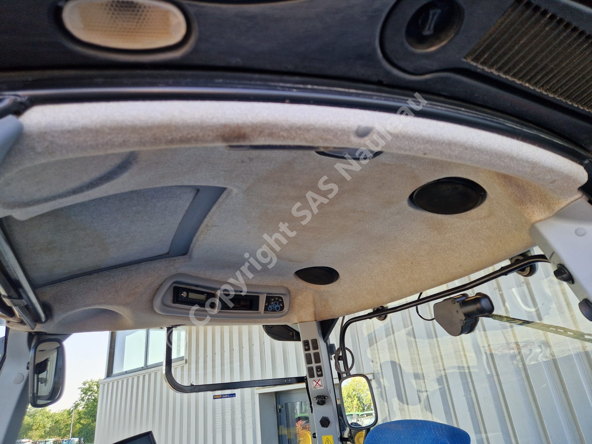 NEW HOLLAND T7.185 AC