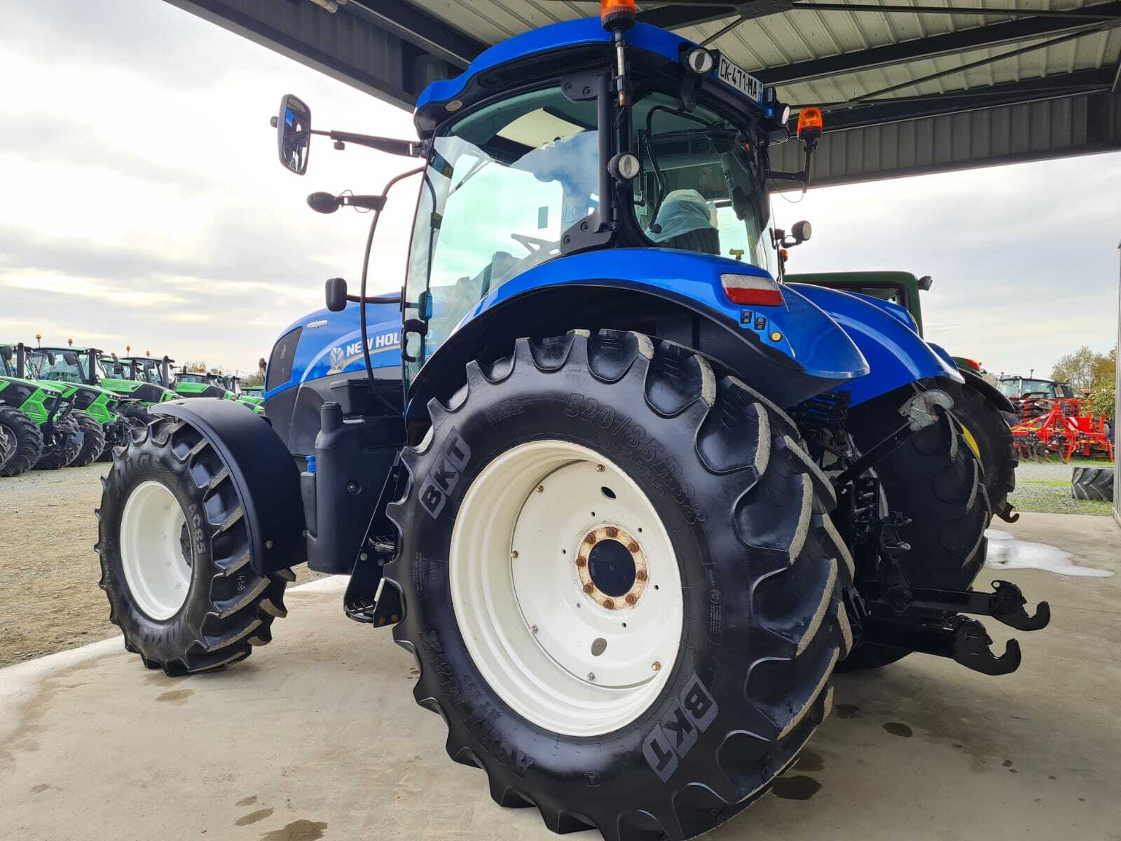 NEW HOLLAND T7.185 AC
