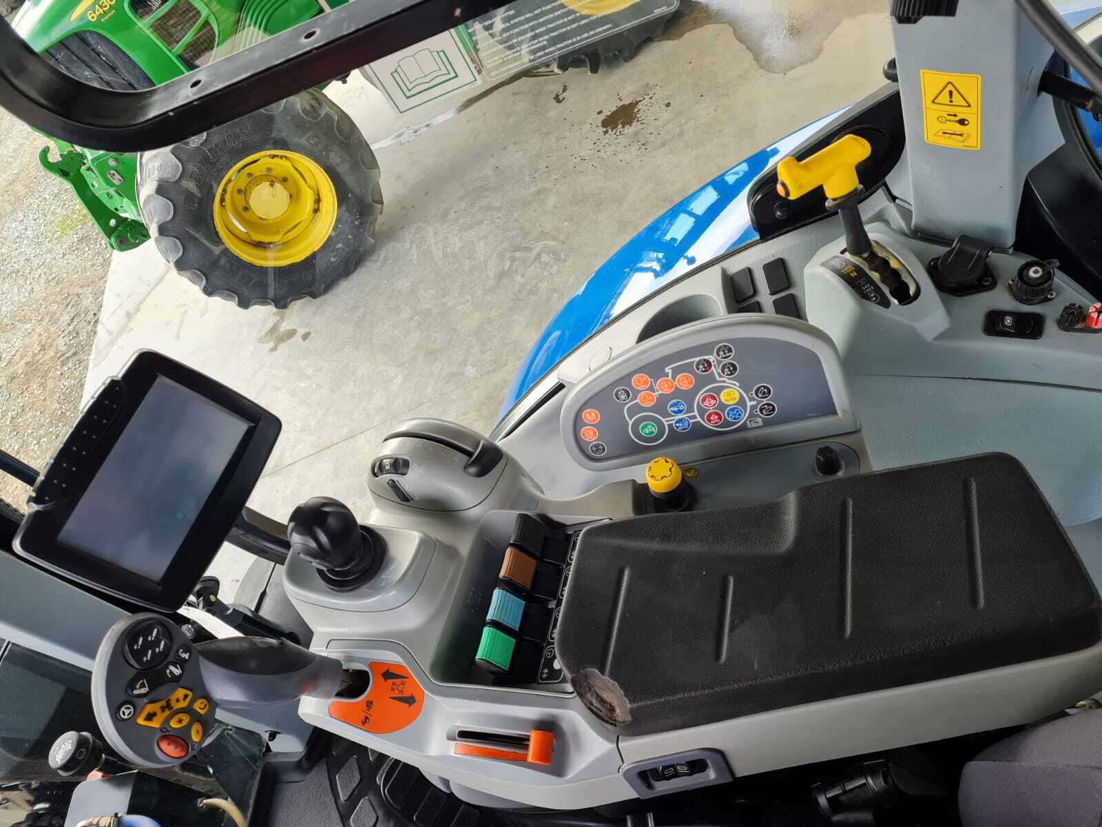 NEW HOLLAND T7.185 AC