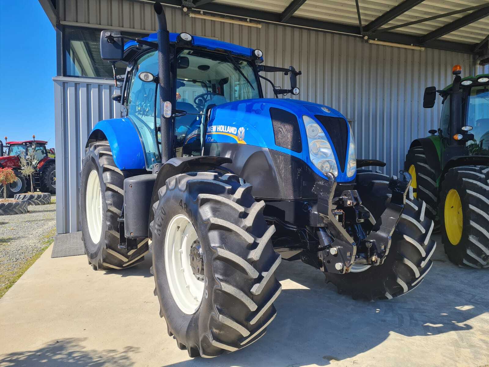 NEW HOLLAND T7.185 RC