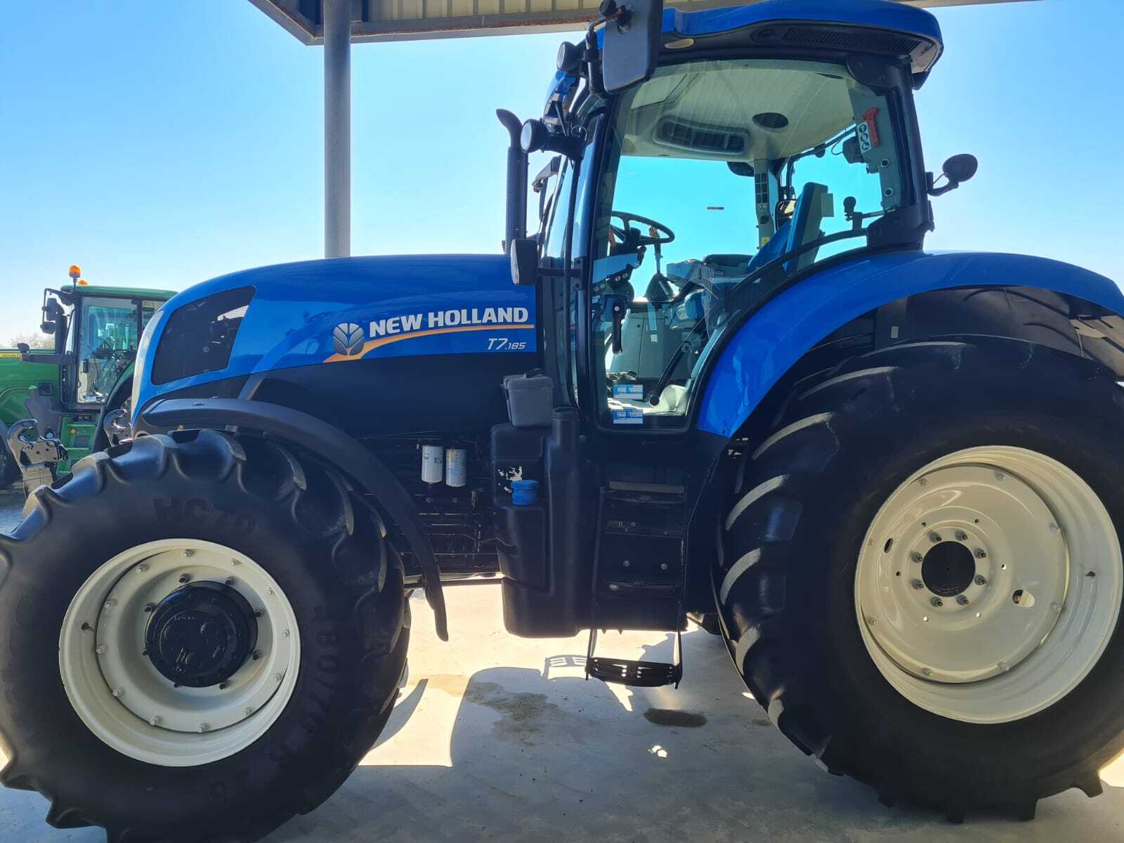 NEW HOLLAND T7.185 RC