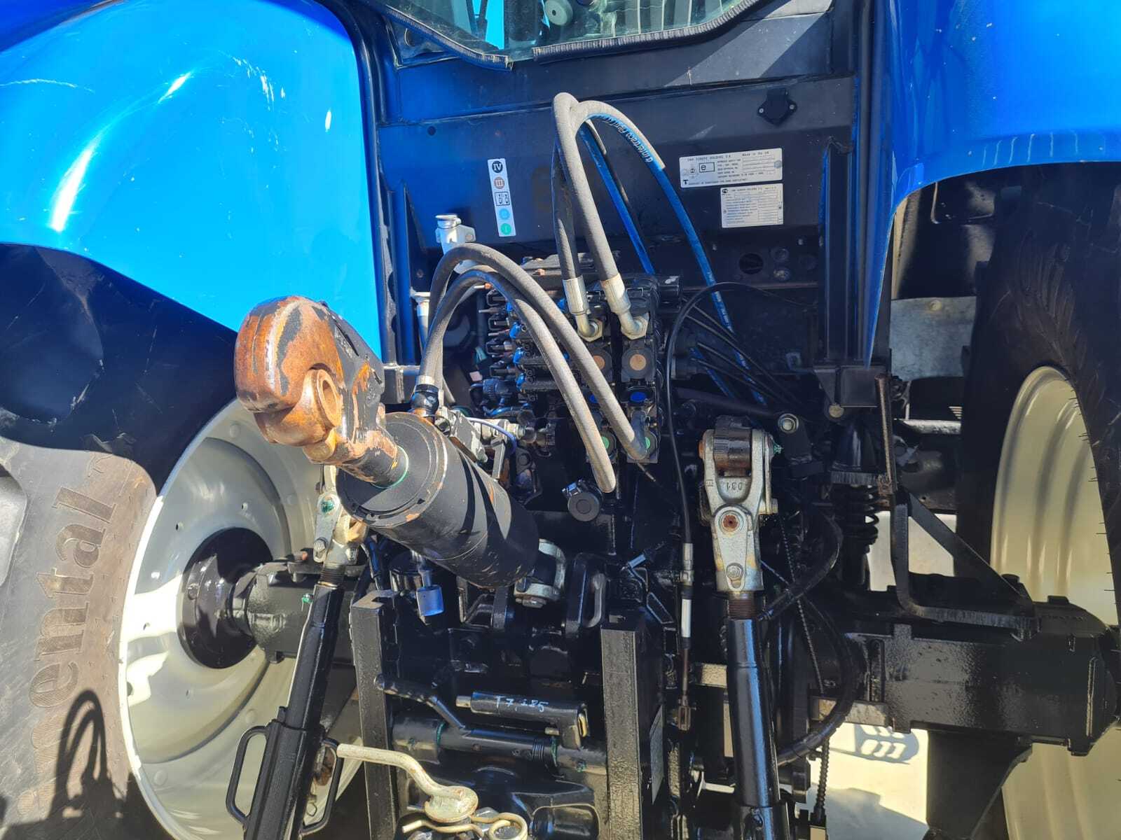 NEW HOLLAND T7.185 RC