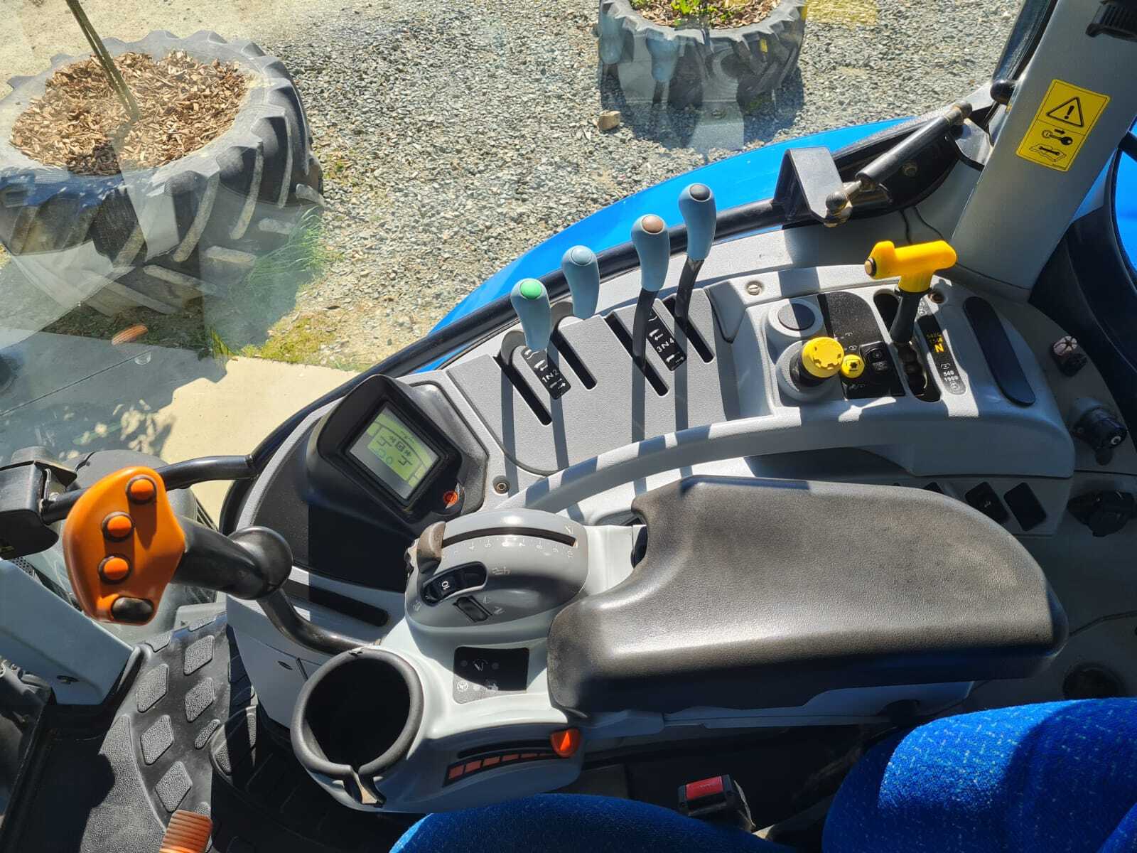 NEW HOLLAND T7.185 RC