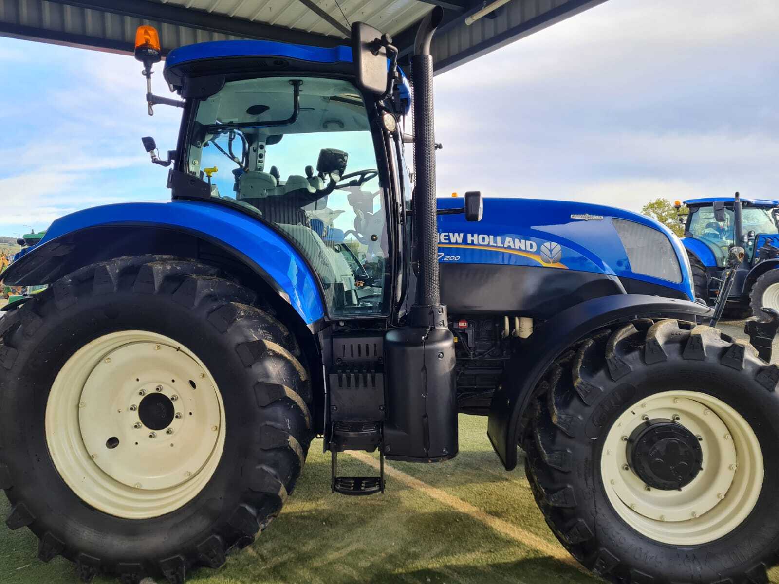 NEW HOLLAND T7.200 AC