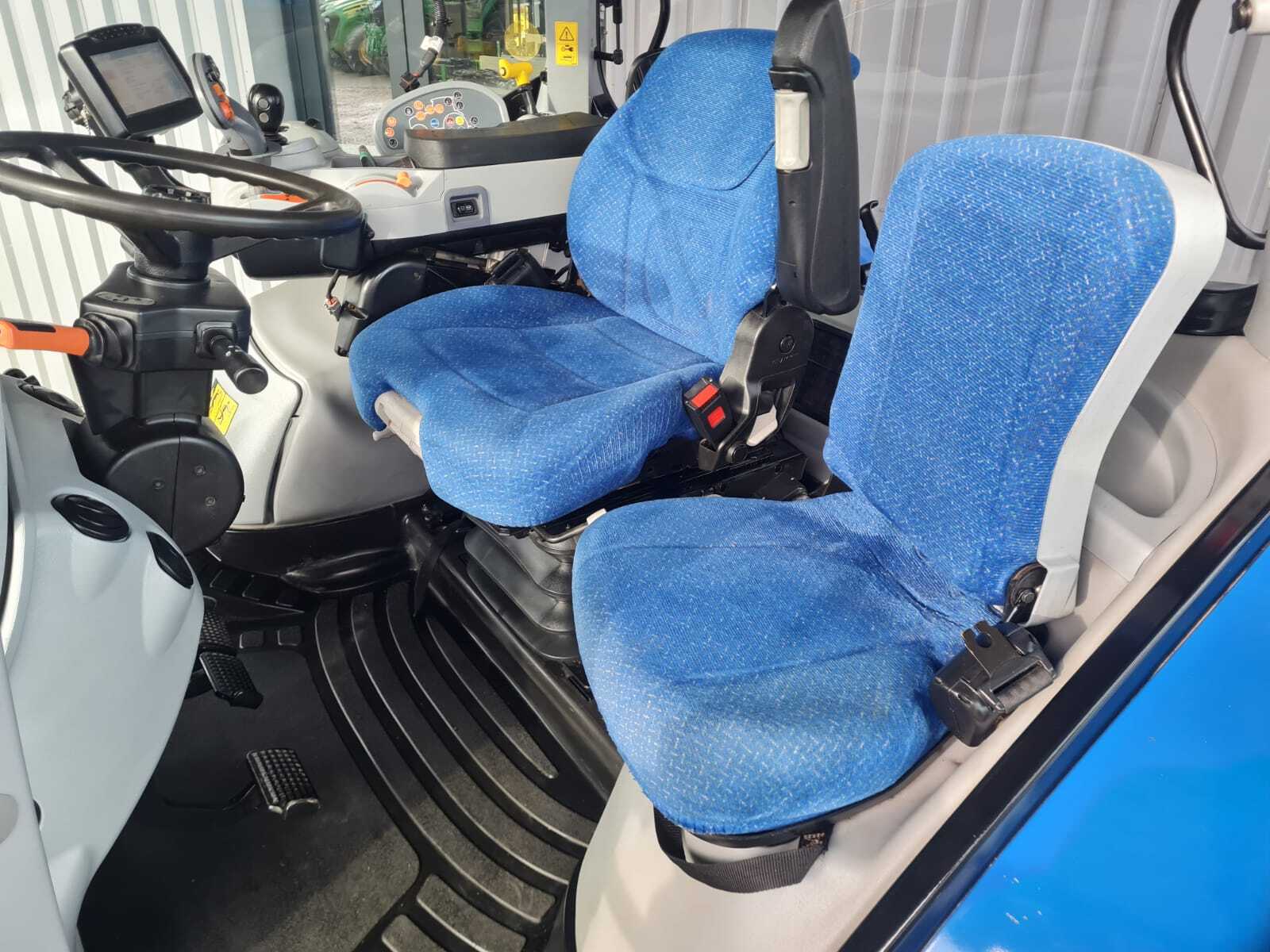 NEW HOLLAND T7.200 AC